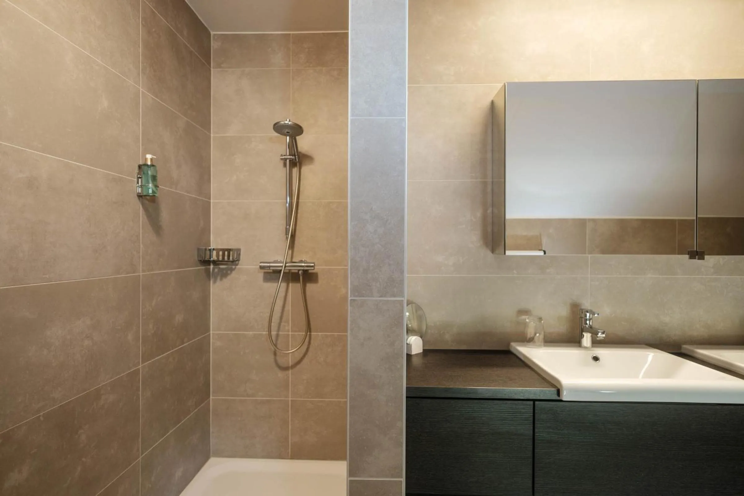 Shower in Craywinckelhof Wagenhuis Horst