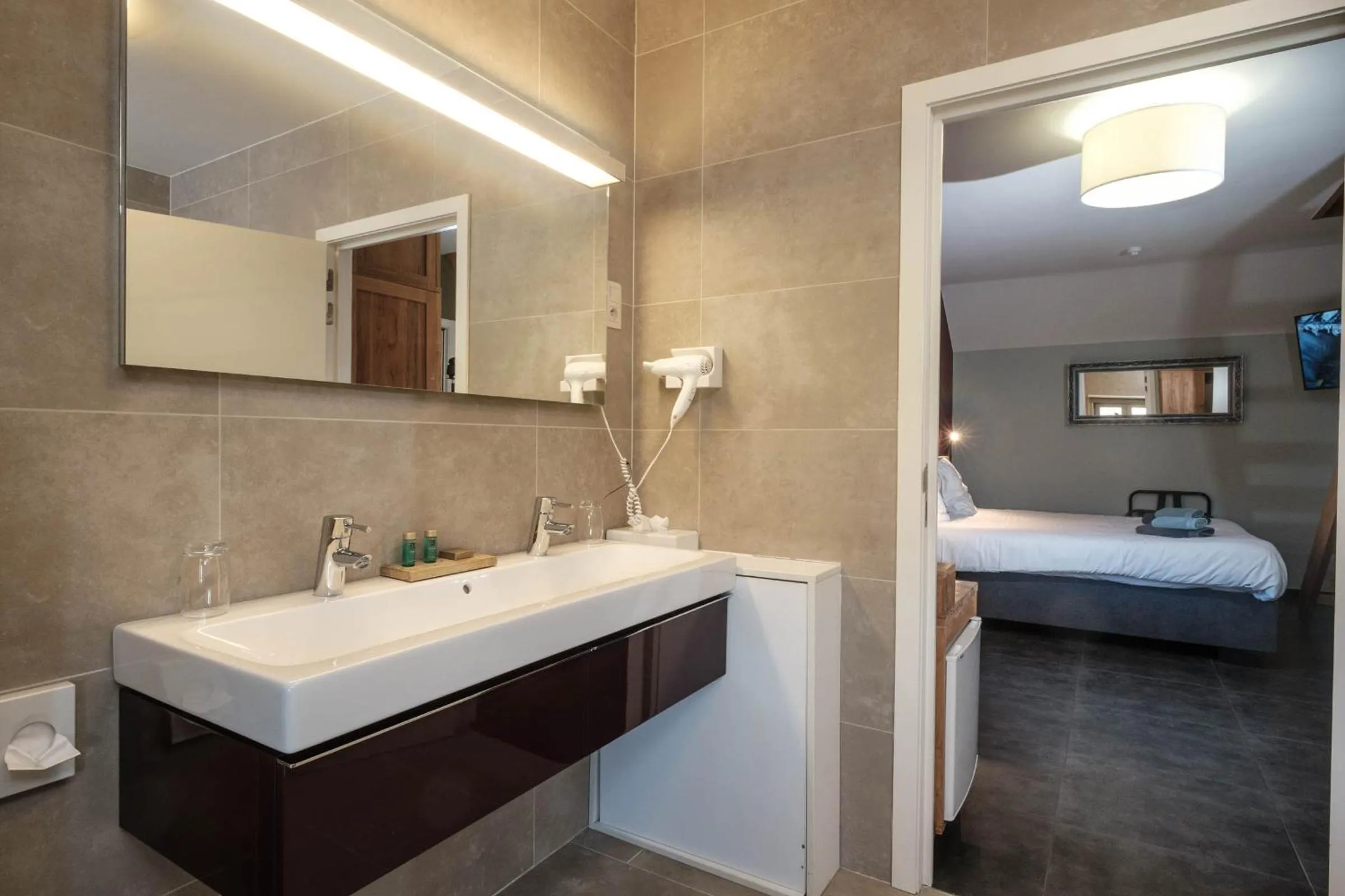 Bathroom, Bed in Craywinckelhof Wagenhuis Horst