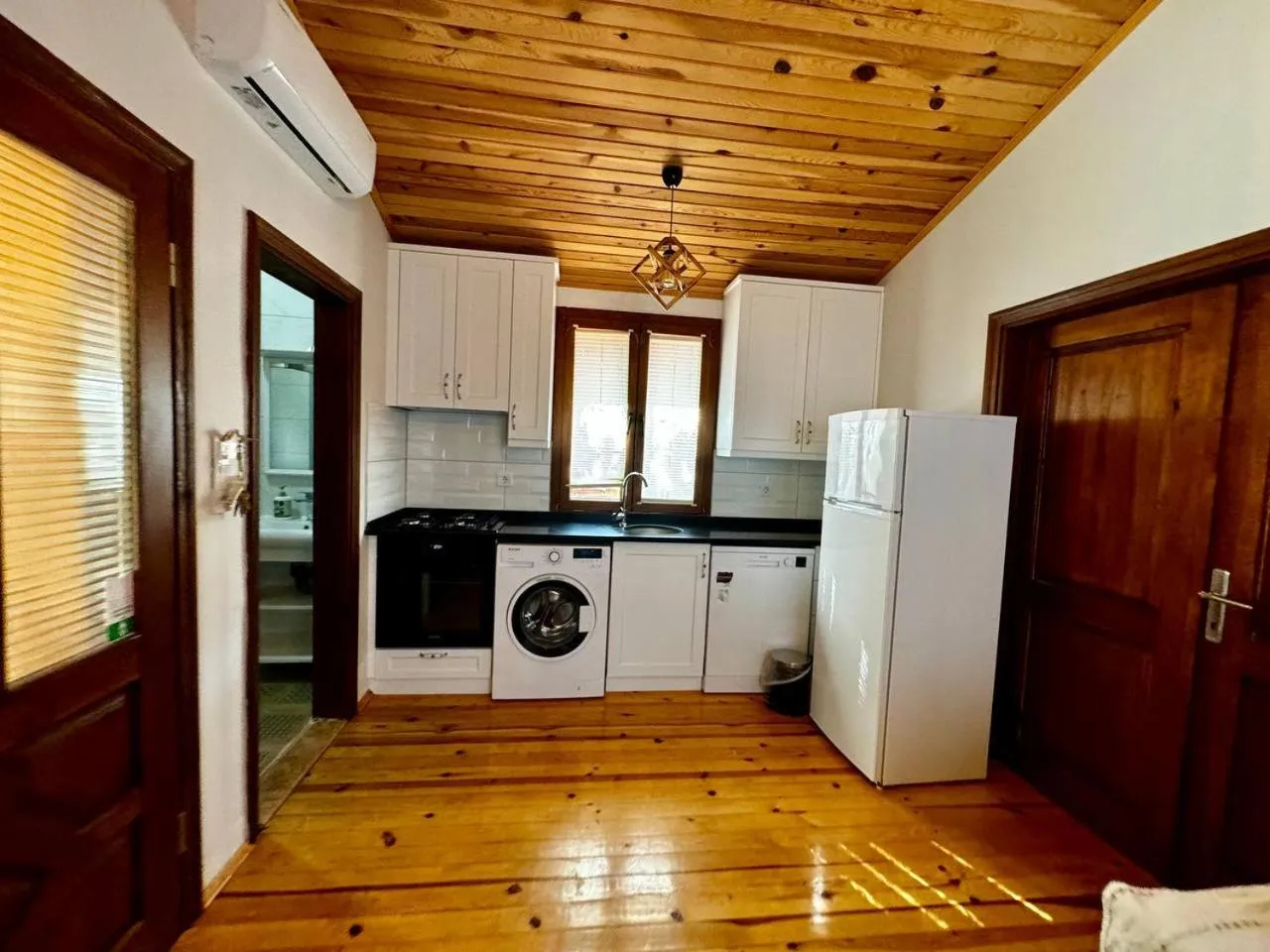 Kitchen or kitchenette in Elly's Home