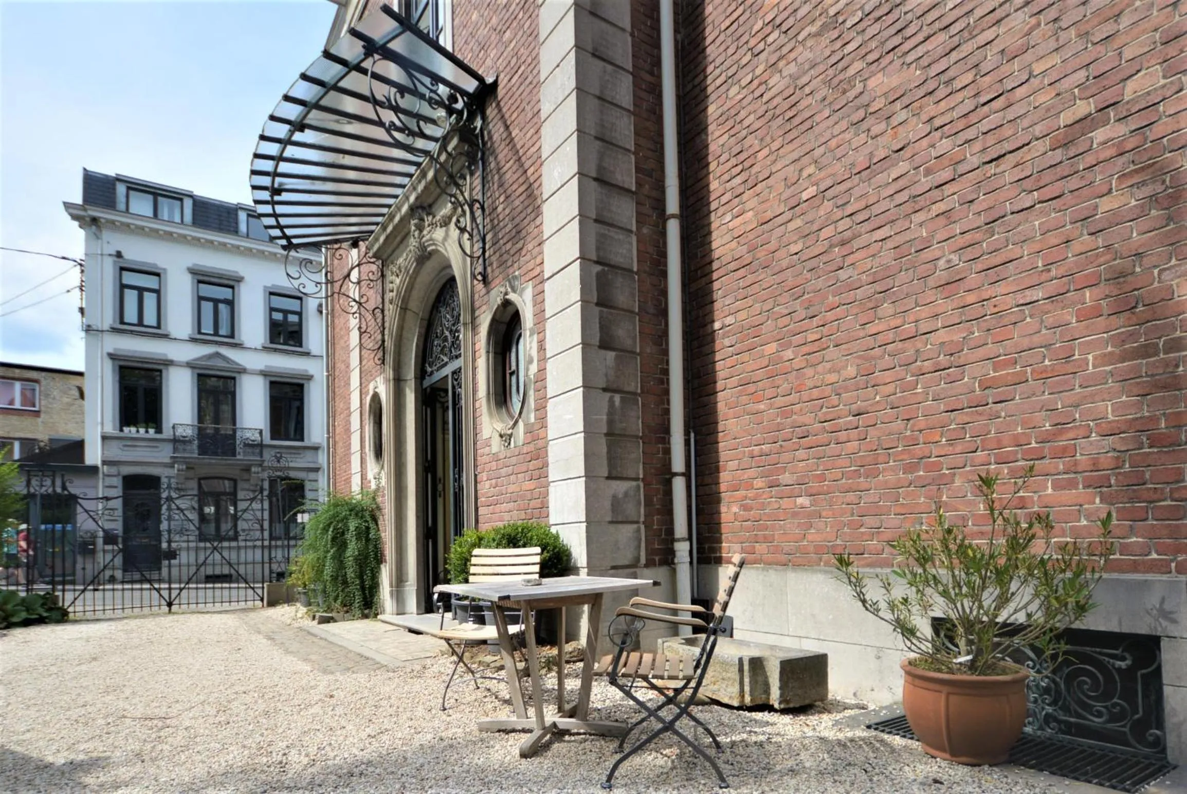 Property building in Villa de Noailles