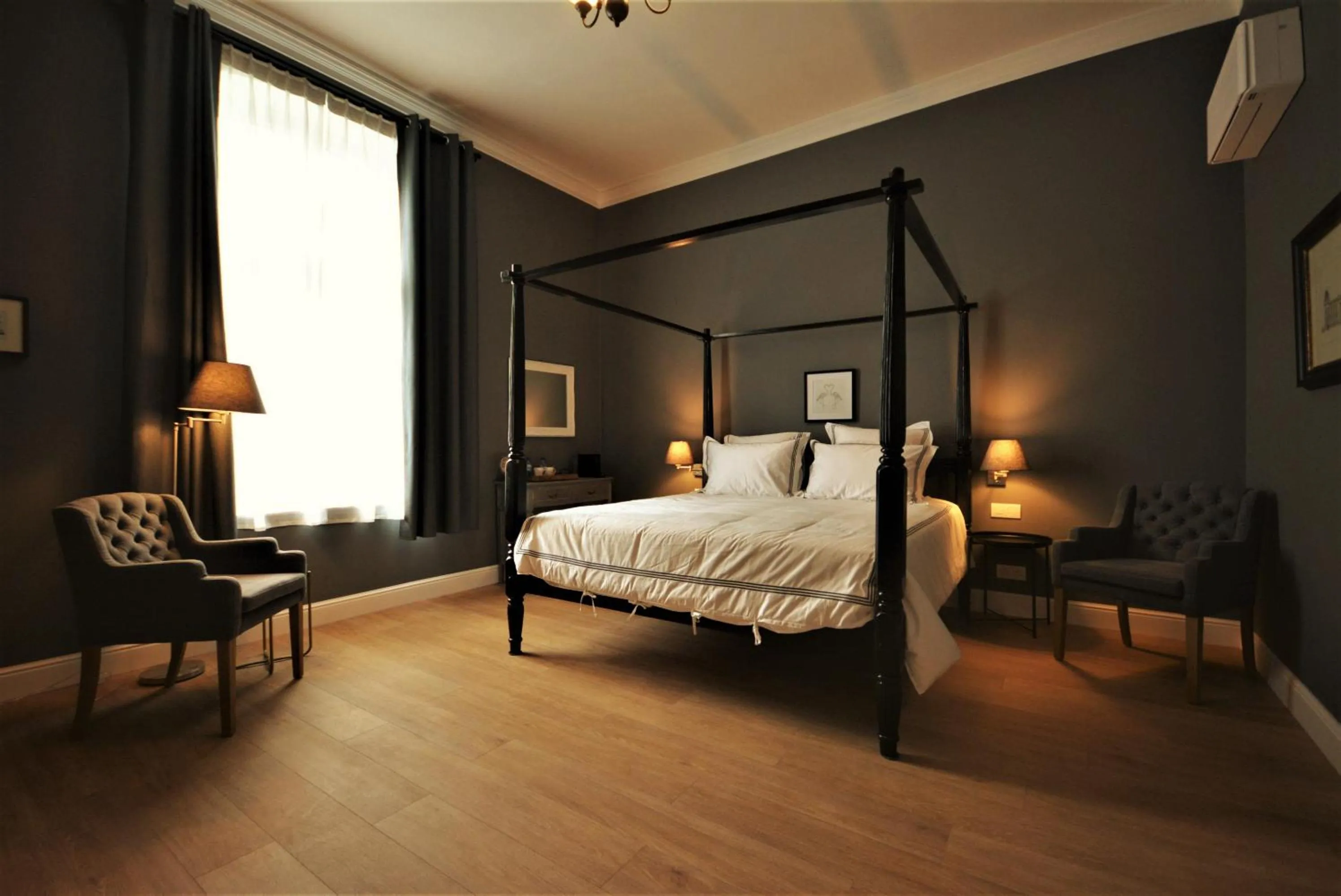 Property building in Villa de Noailles