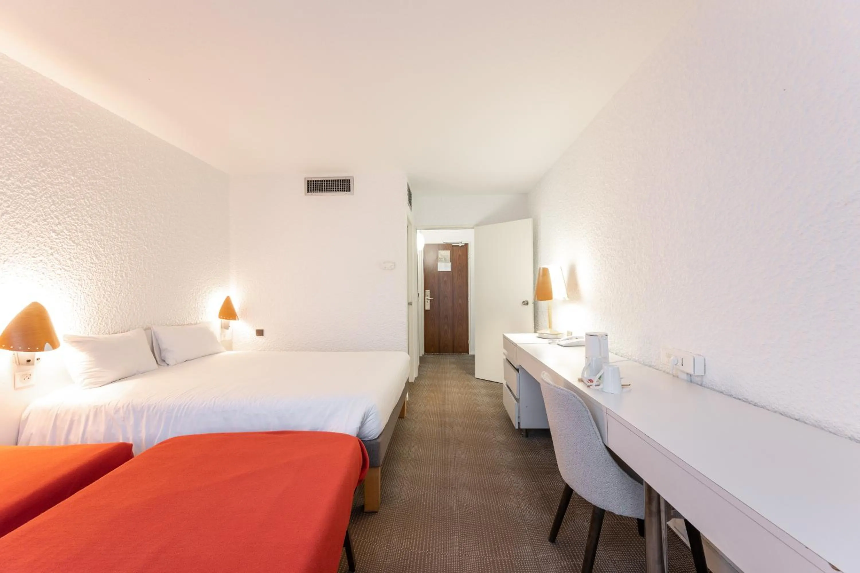 Property building, Bed in Novotel Macon Nord - Porte de Bourgogne