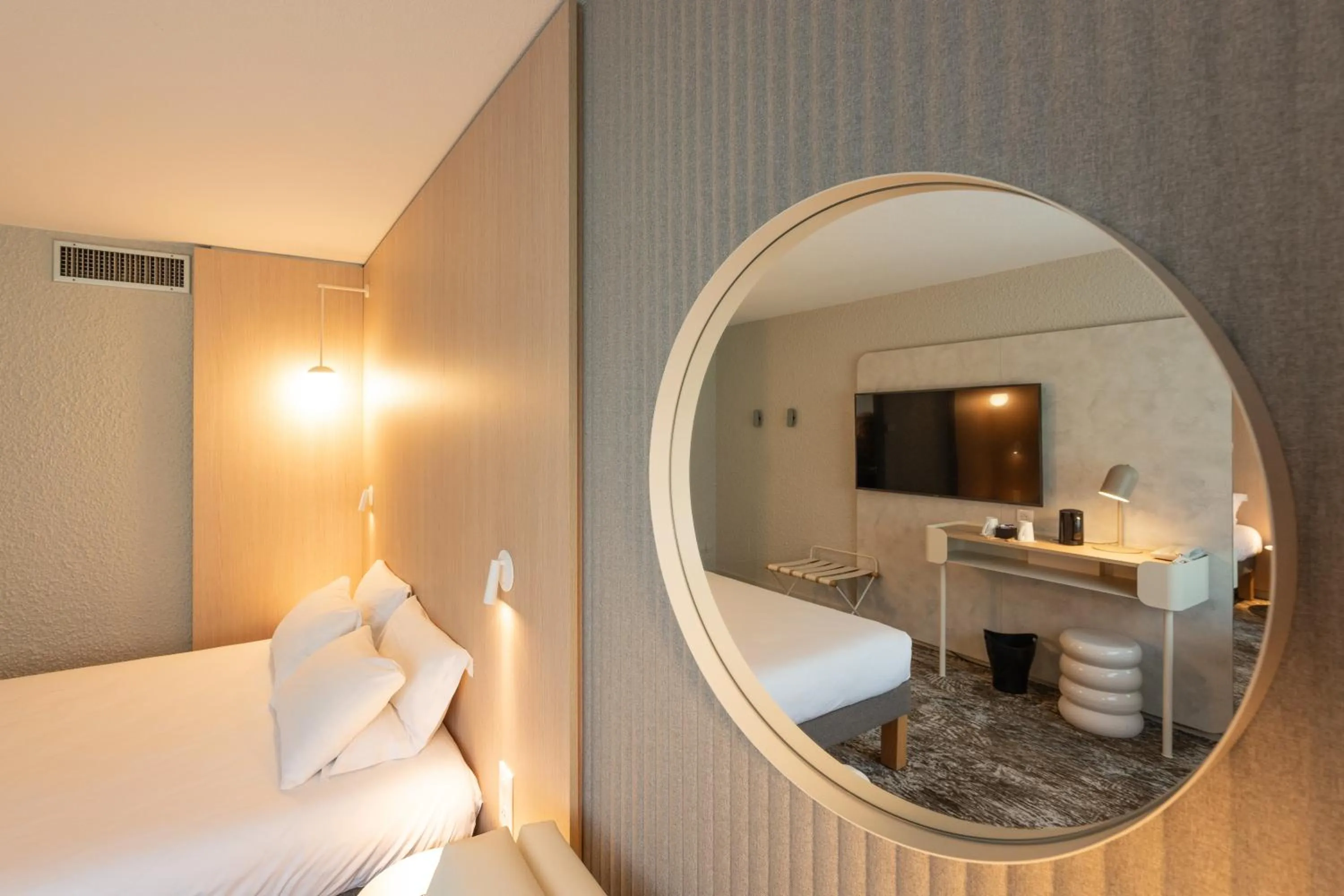 Property building, Bed in Novotel Macon Nord - Porte de Bourgogne