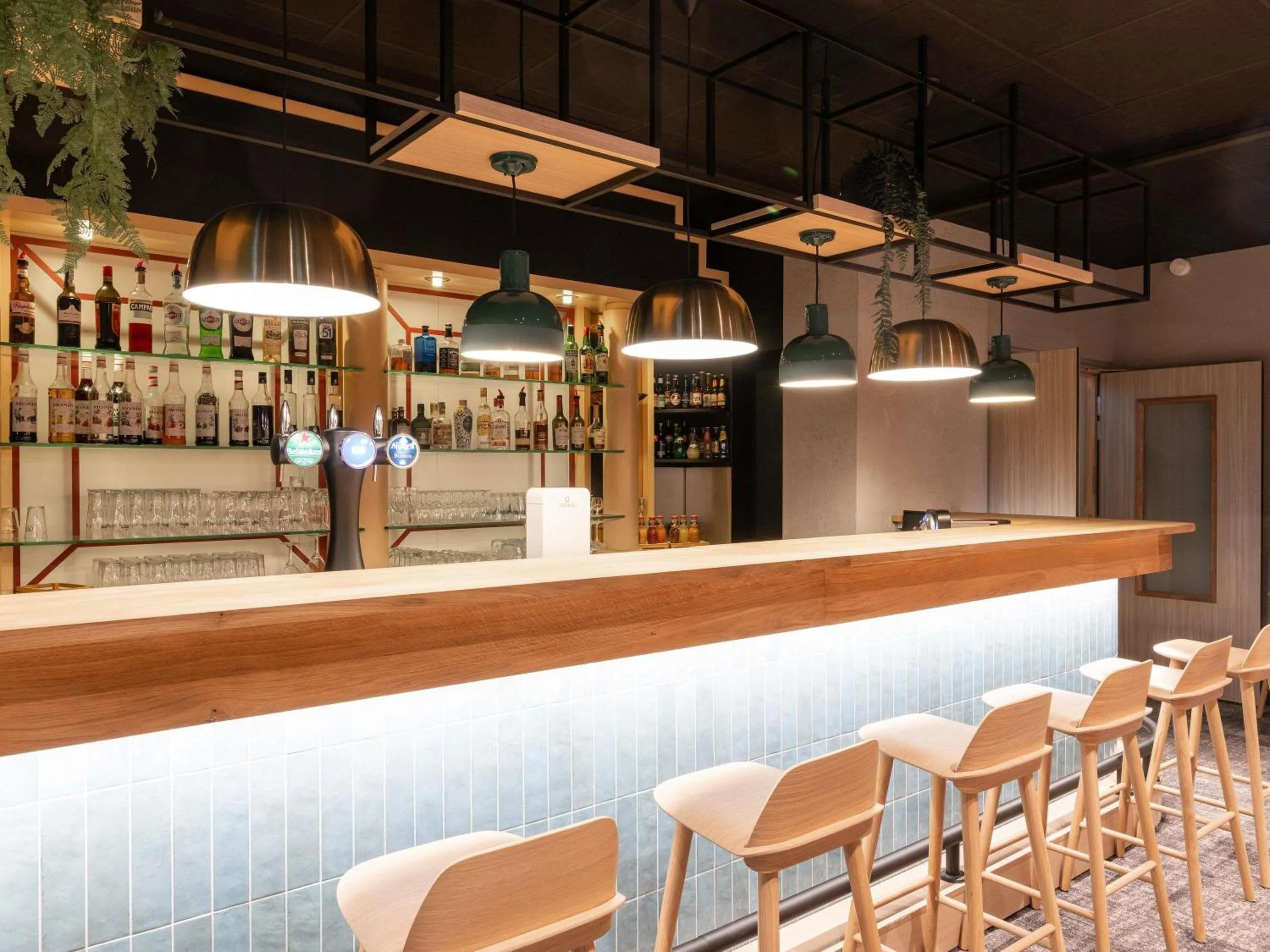 Lounge or bar in Novotel Macon Nord - Porte de Bourgogne