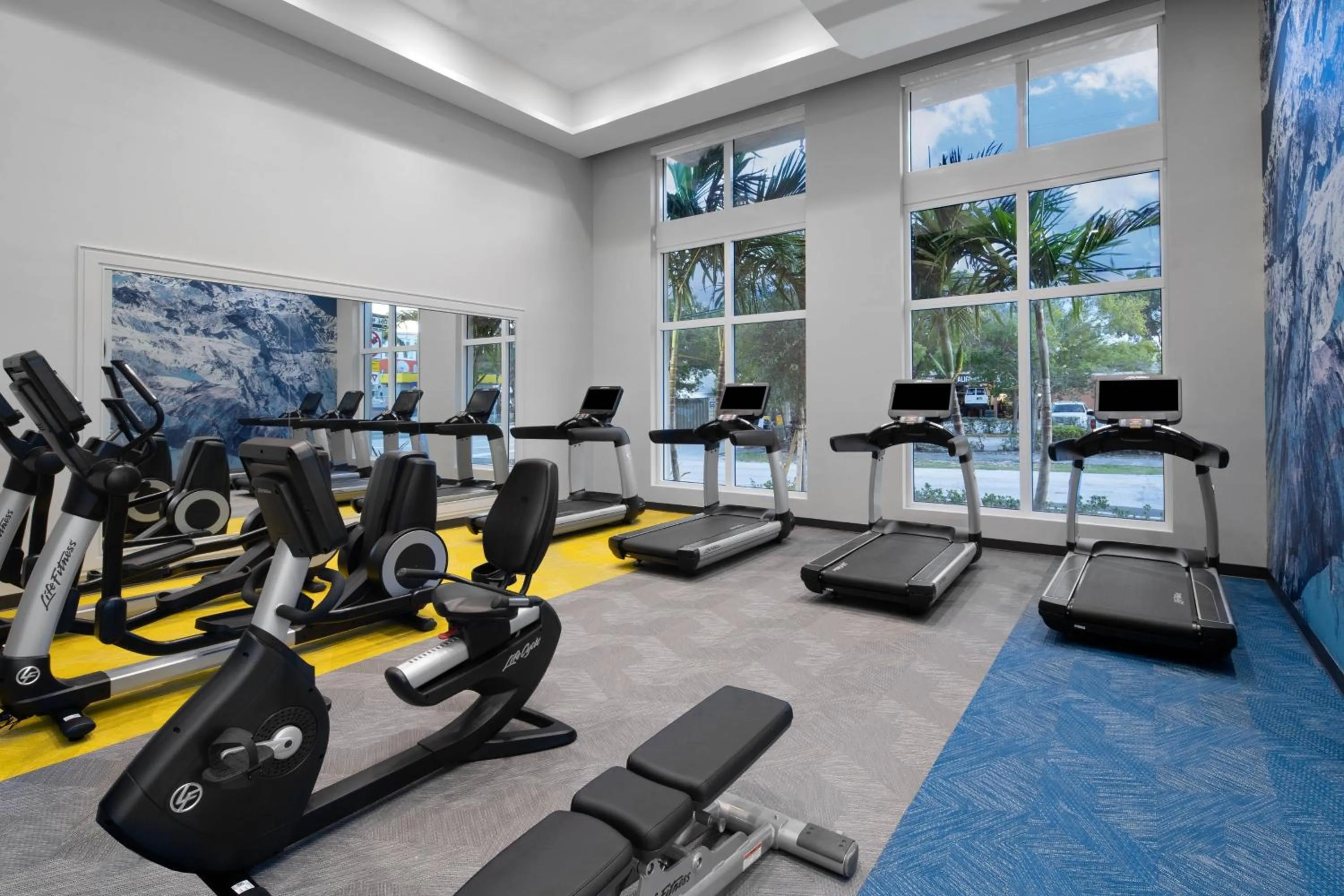 Fitness centre/facilities in Courtyard by Marriott Delray Beach