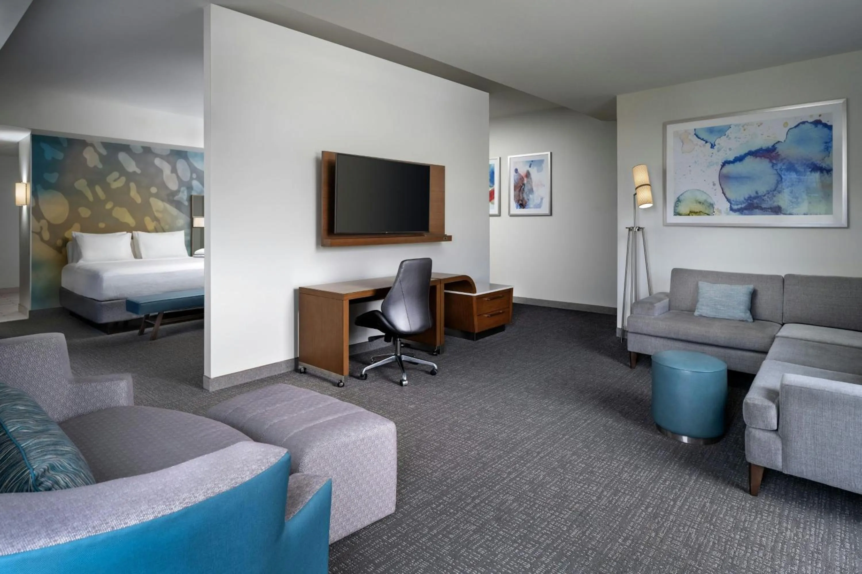 Photo of the whole room, Bed in Courtyard by Marriott Delray Beach