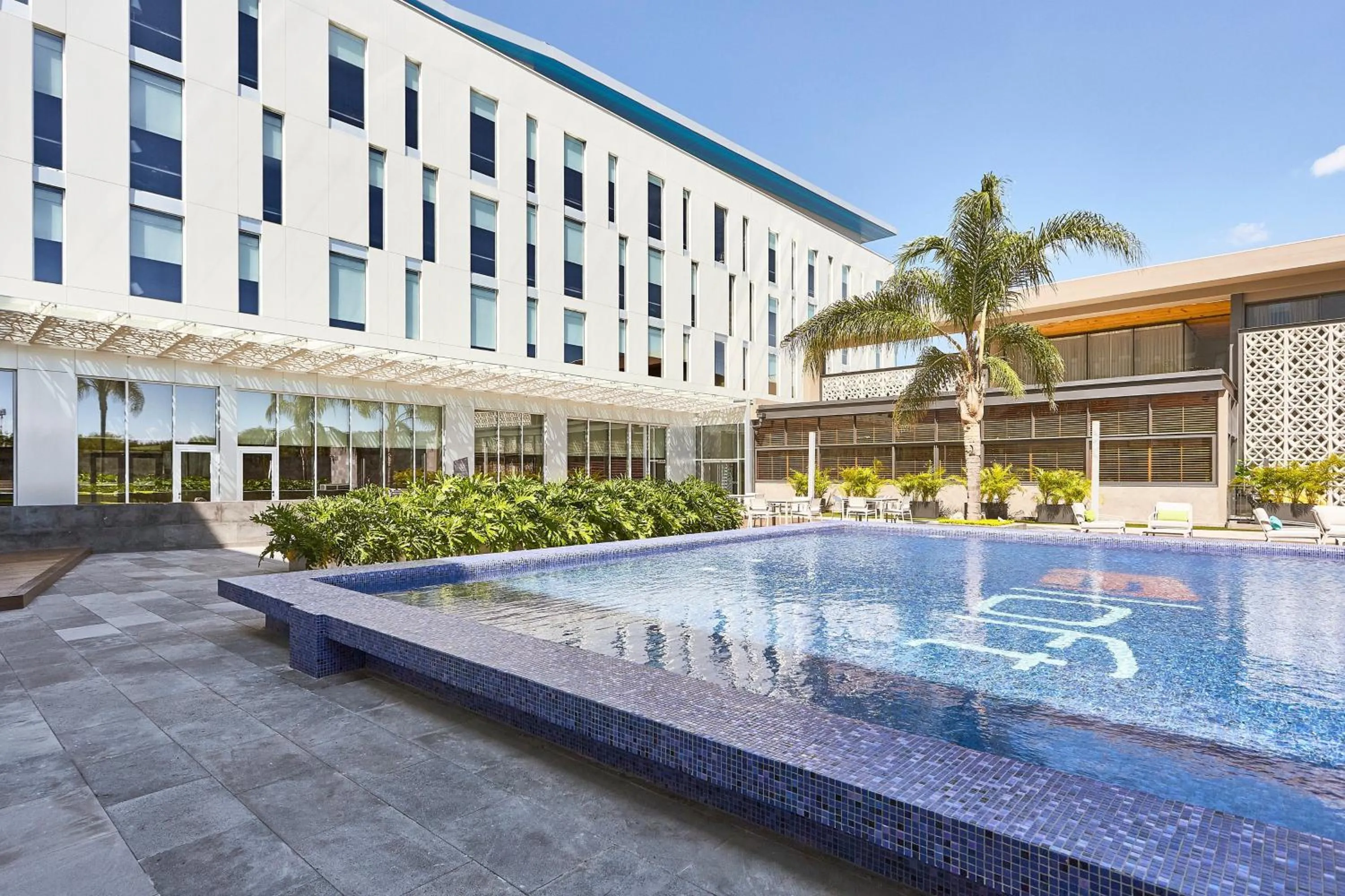 Fitness centre/facilities in Aloft Queretaro