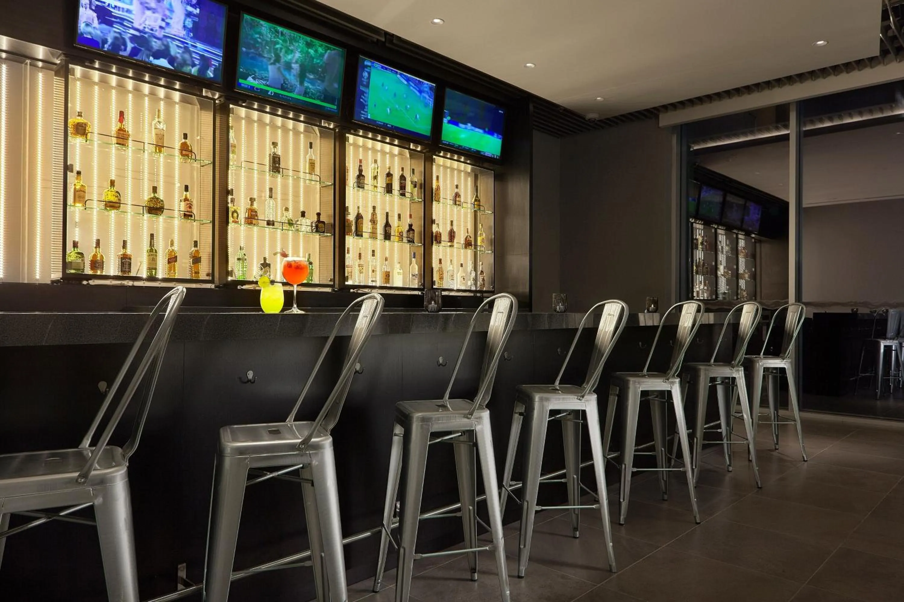 Restaurant/places to eat in Aloft Queretaro