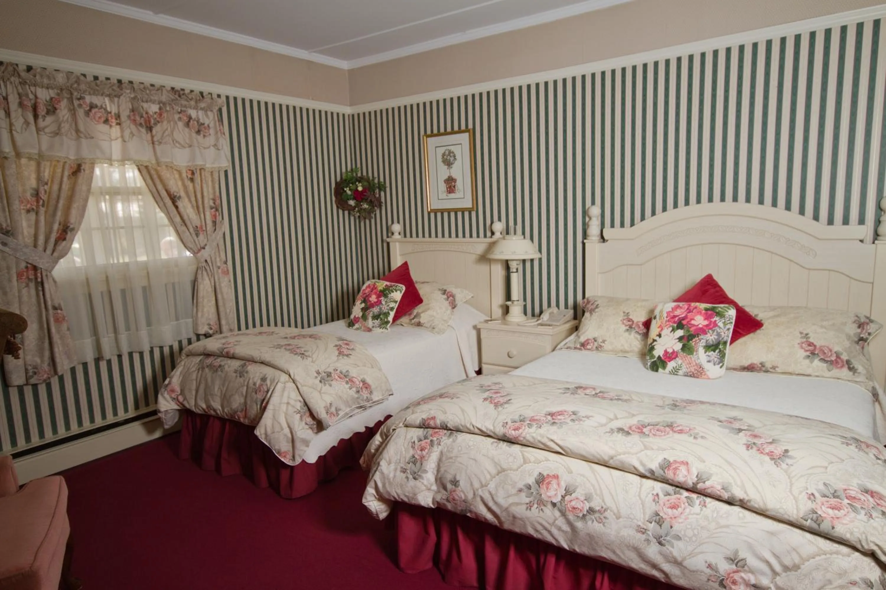 Photo of the whole room in Victoria's Historic Inn