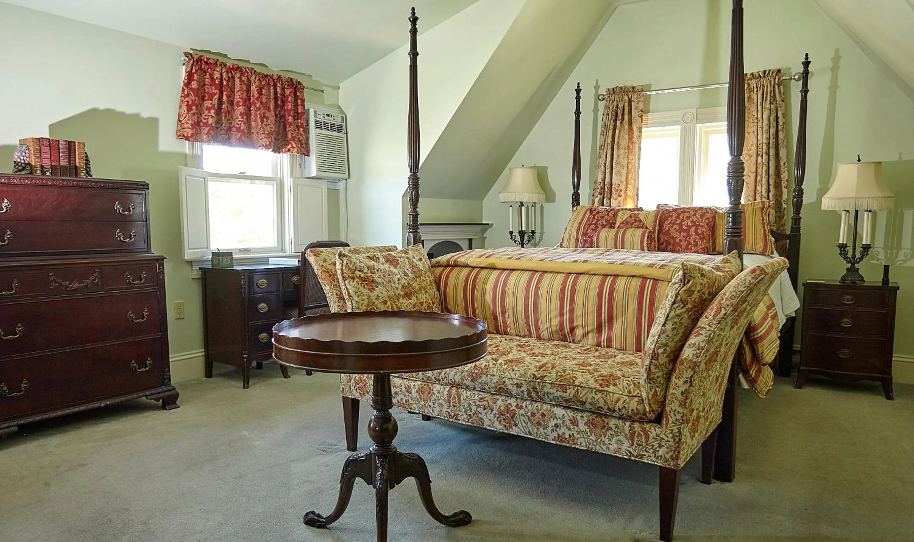 Victoria's Historic Inn