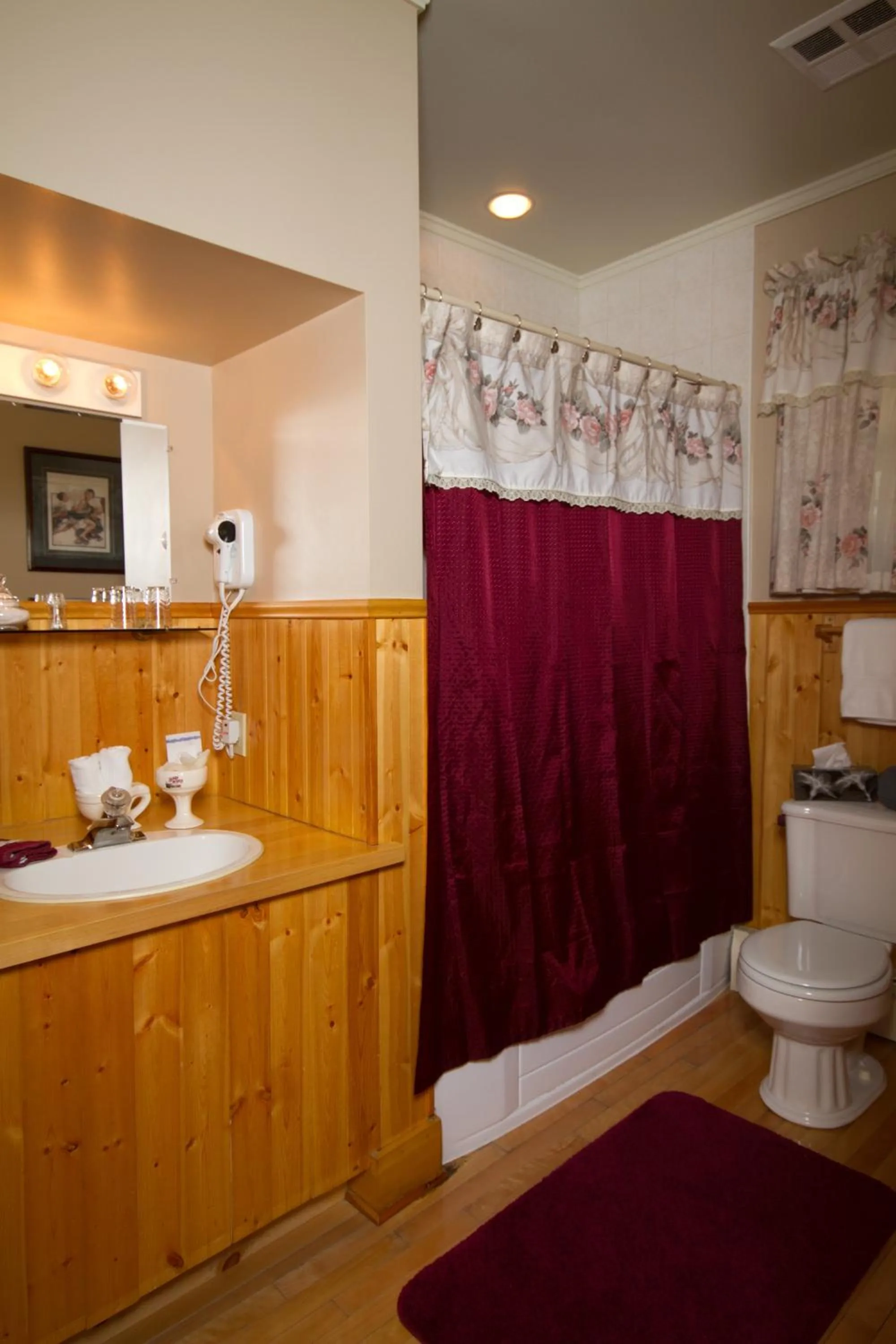 Bathroom in Victoria's Historic Inn