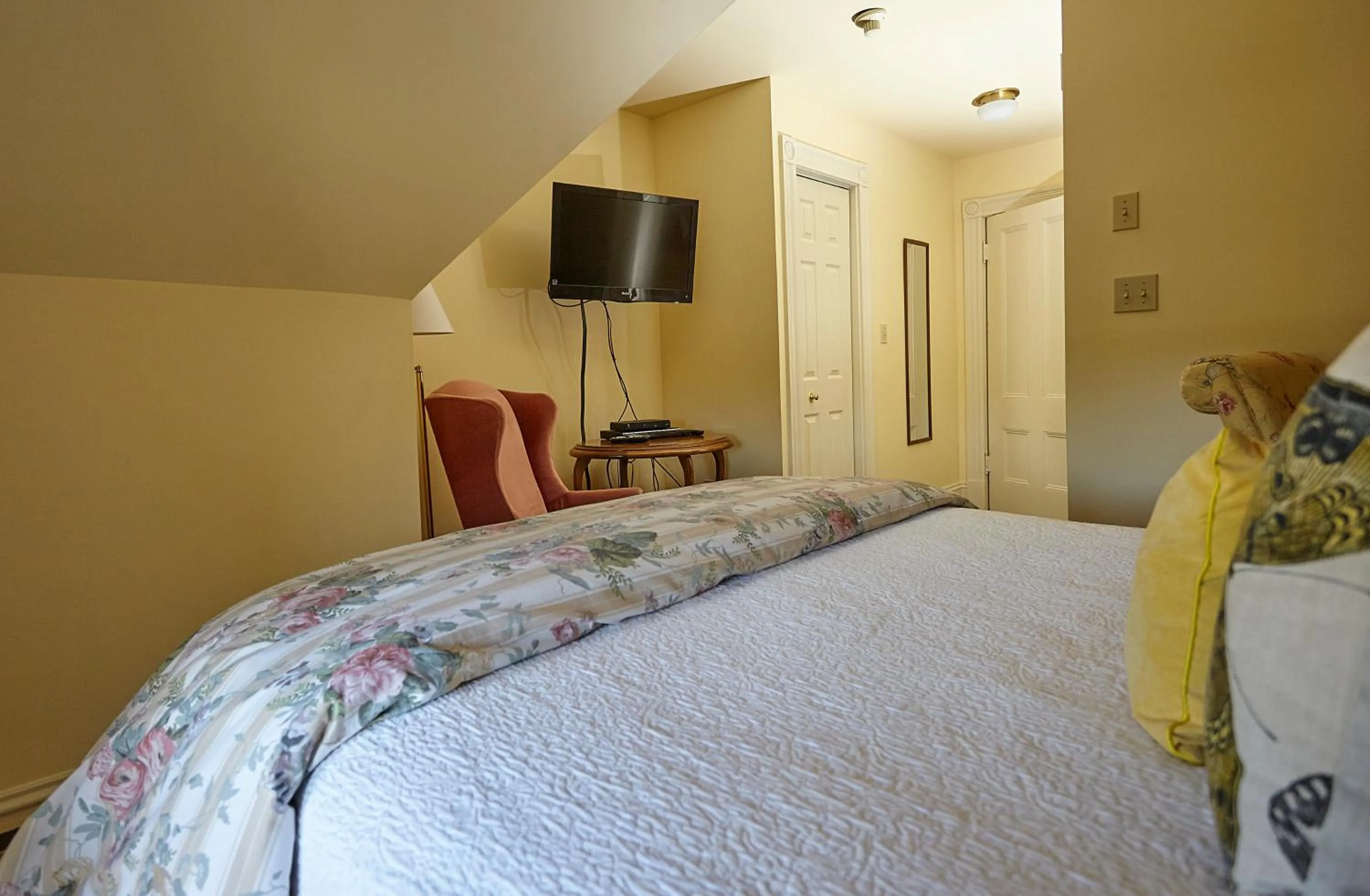 TV/Entertainment Center in Victoria's Historic Inn