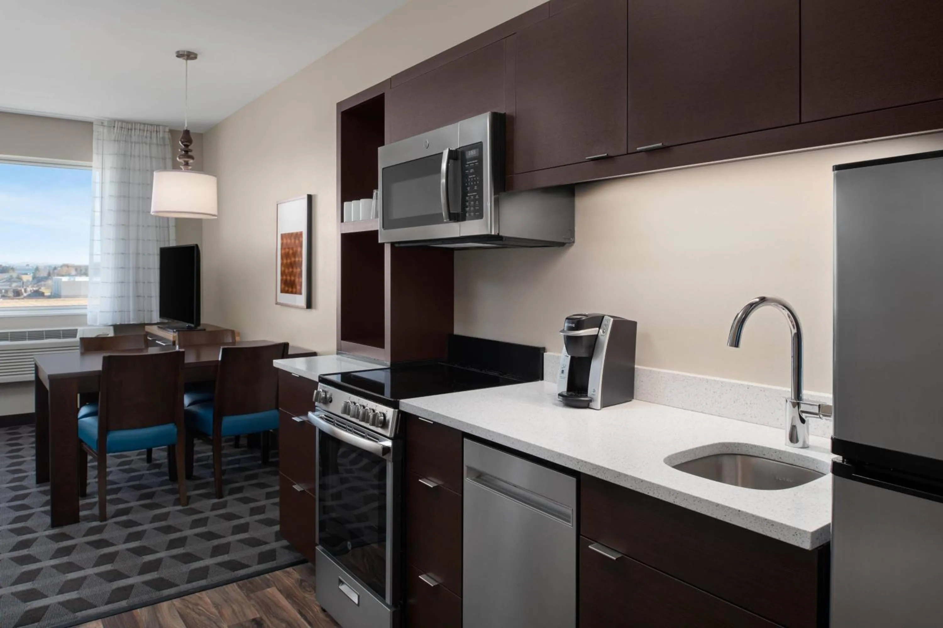 Kitchen or kitchenette in TownePlace Suites by Marriott Twin Falls