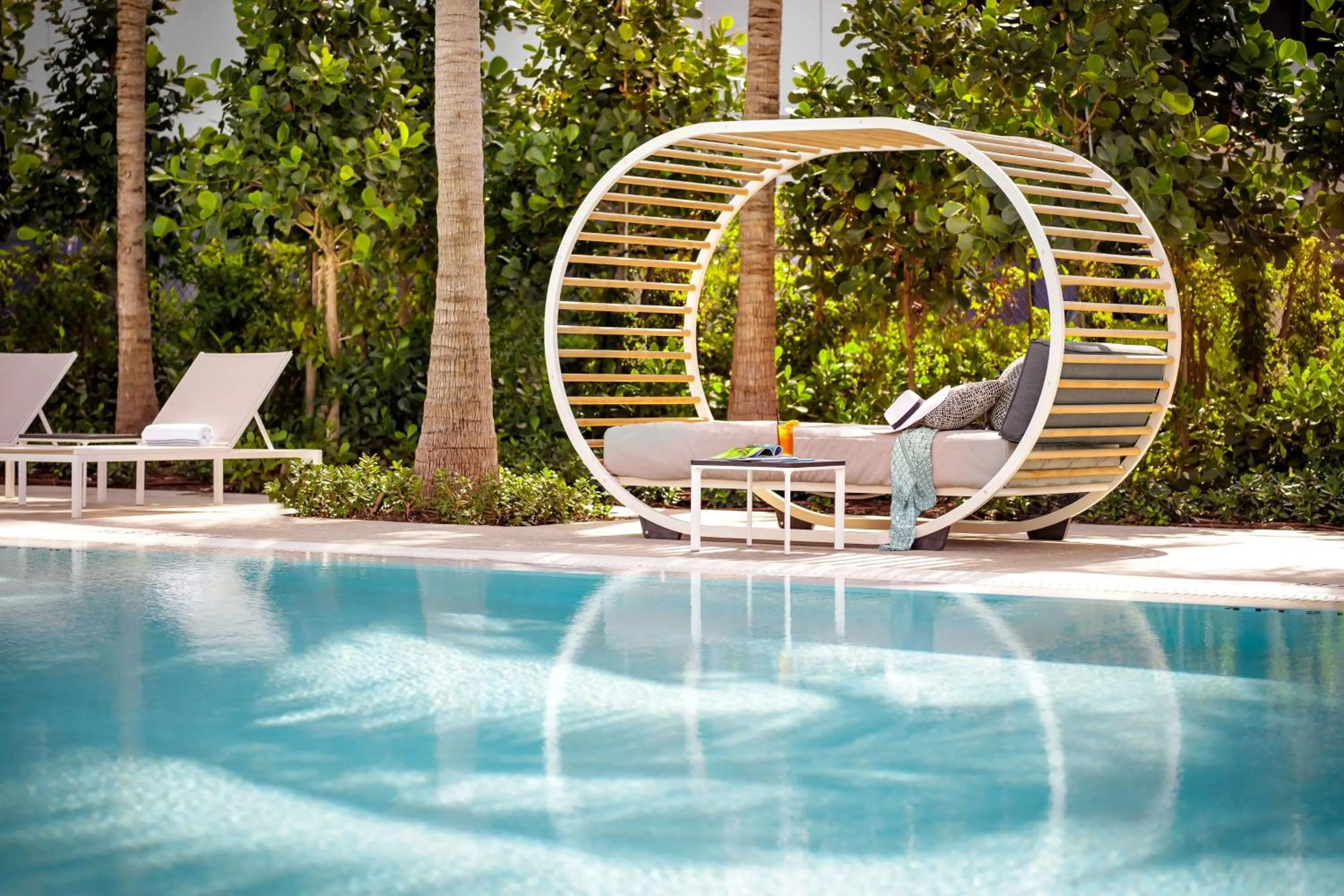 Swimming pool in Le Meridien Dania Beach at Fort Lauderdale Airport