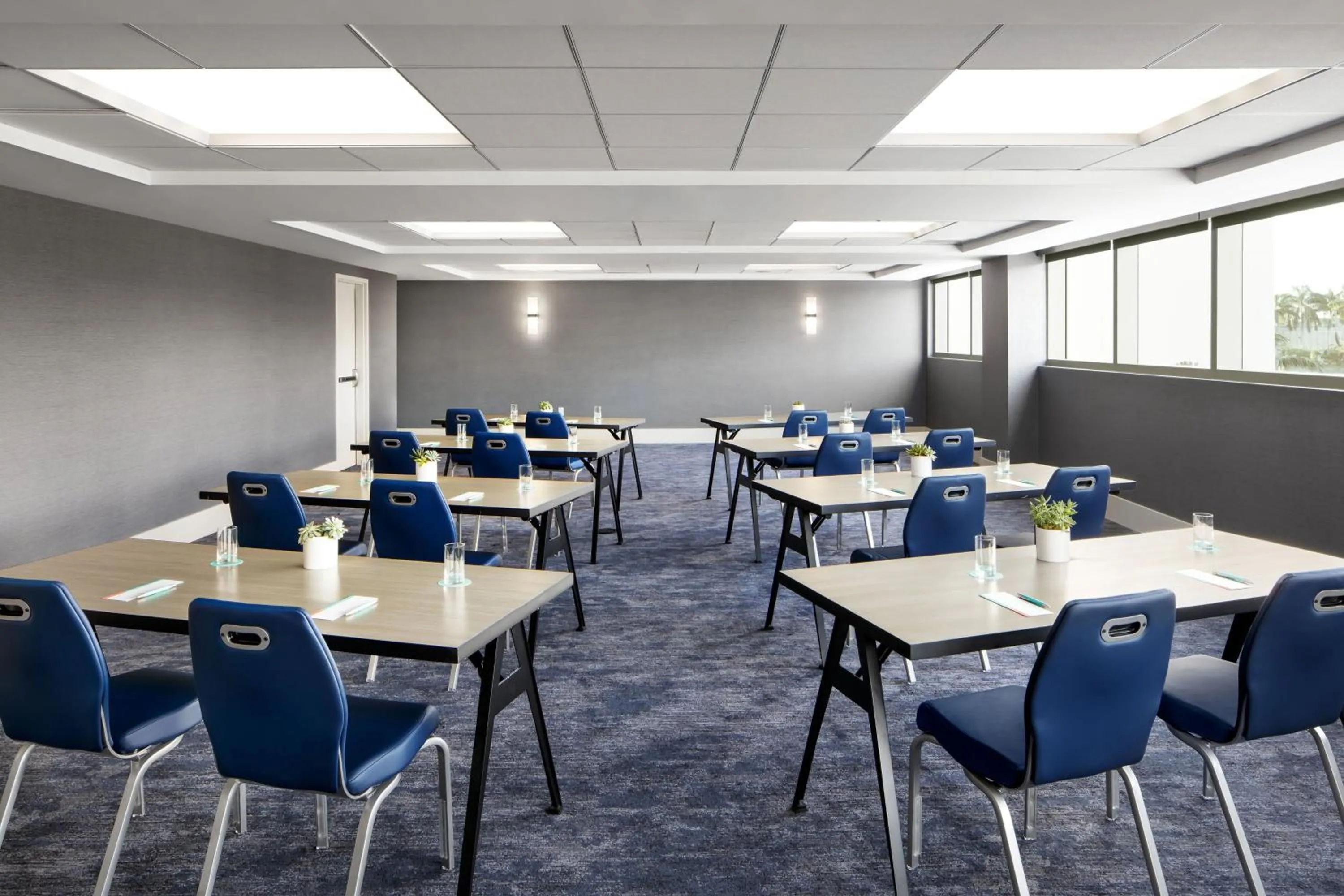 Meeting/conference room in Le Meridien Dania Beach at Fort Lauderdale Airport