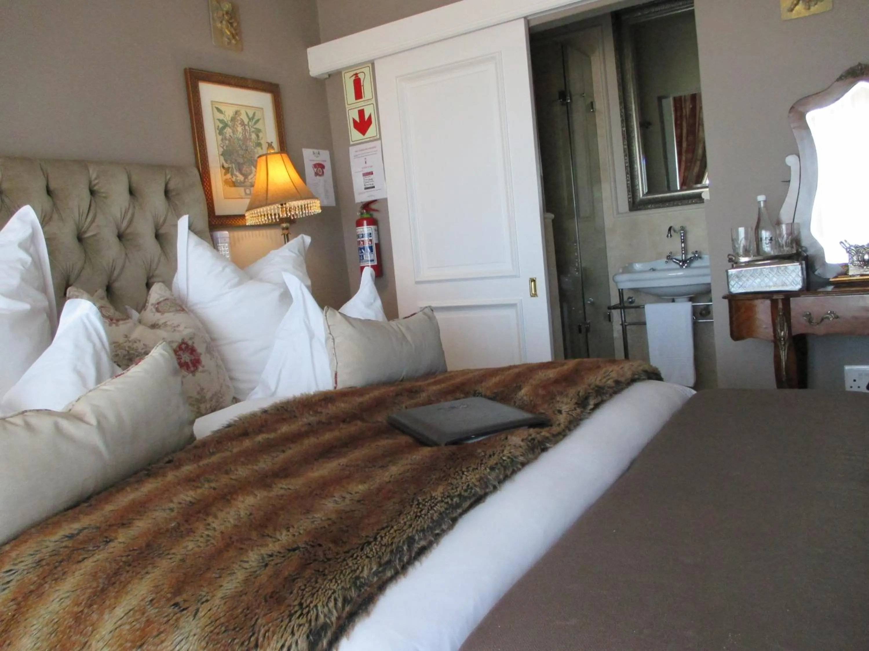 Photo of the whole room, Bed in Mt Bijoux Preferred Accommodation