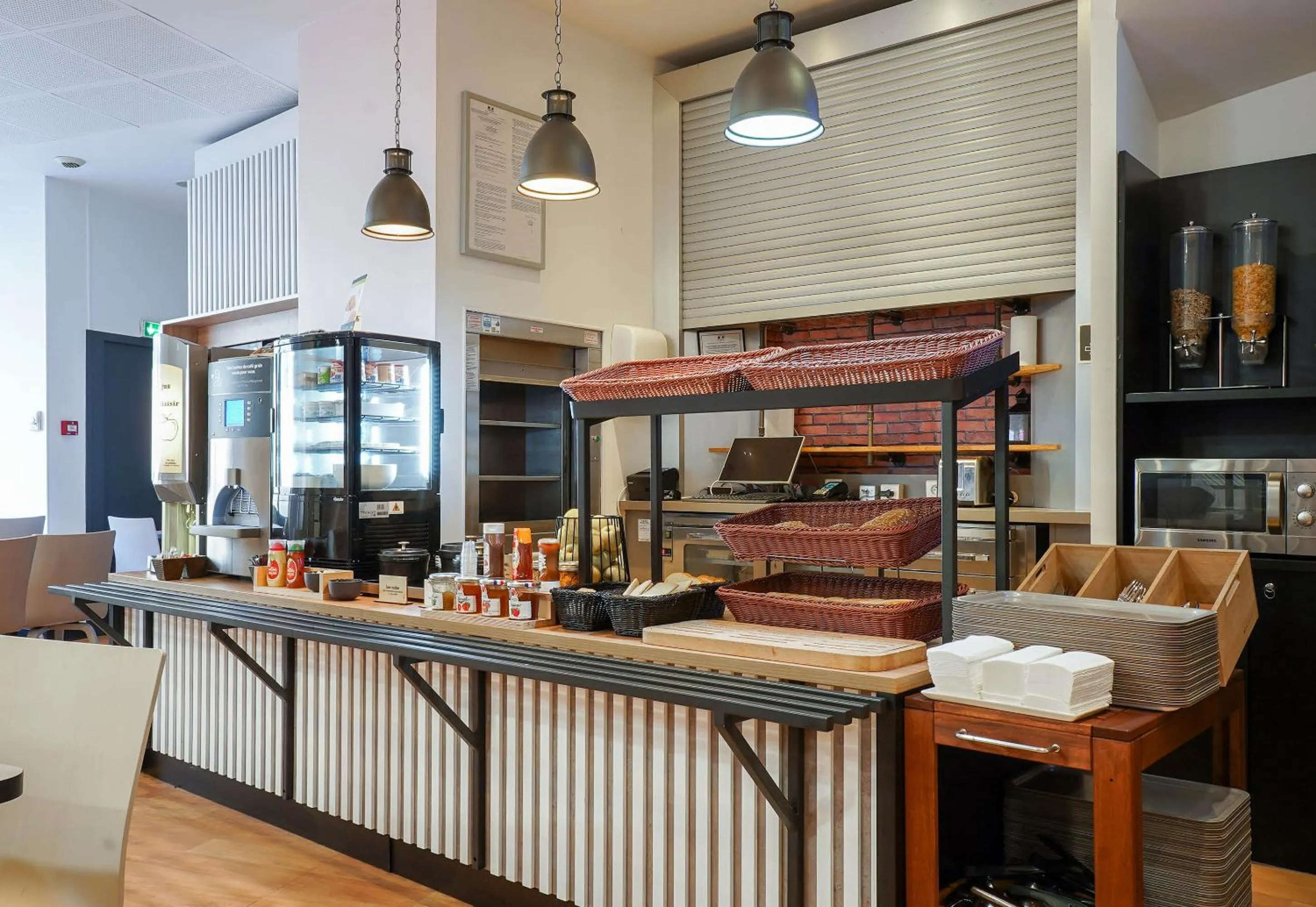 Breakfast in B&B HOTEL Marseille Centre Vieux Port