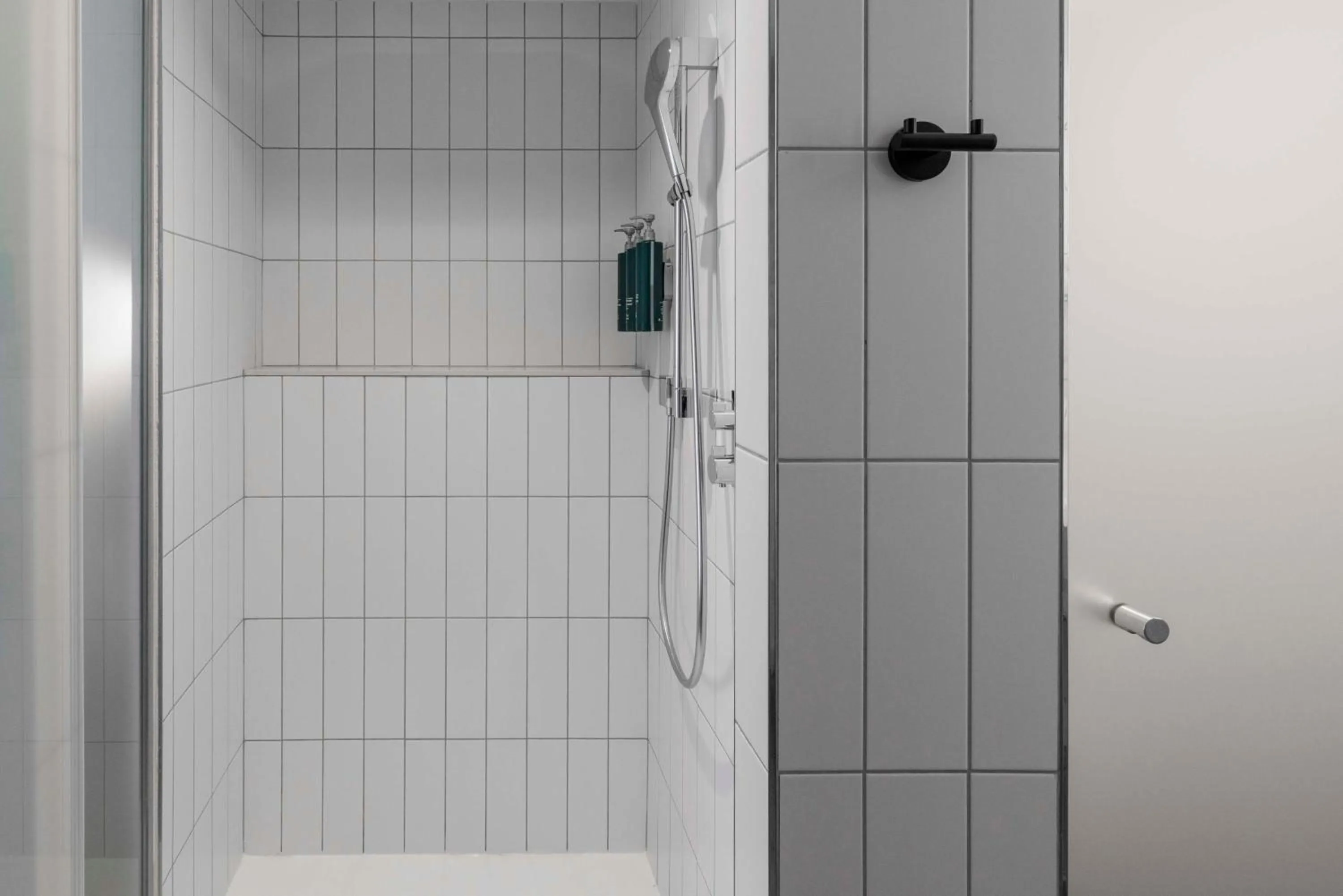 Bathroom in Hilton Garden Inn Marseille Provence Airport