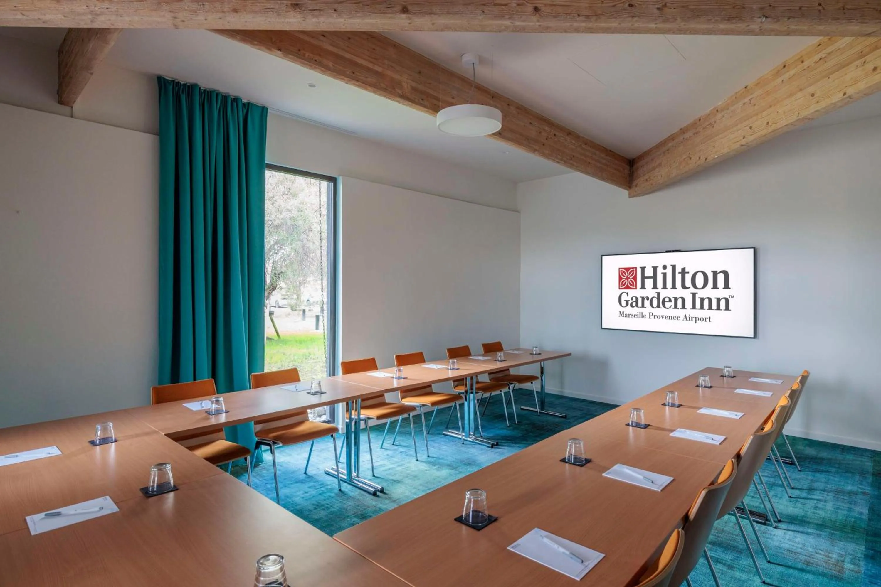 Meeting/conference room in Hilton Garden Inn Marseille Provence Airport