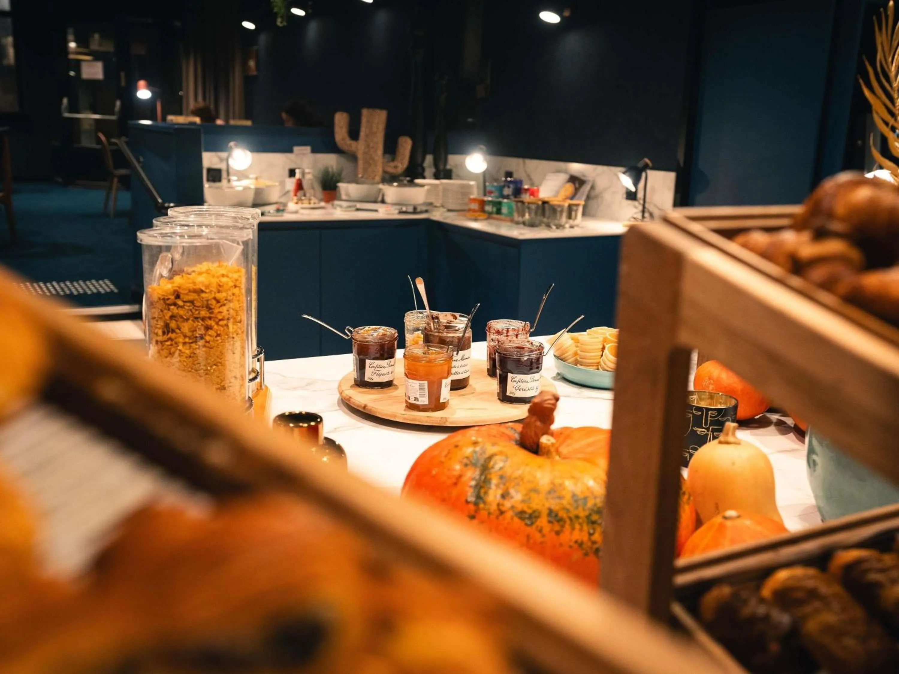 Breakfast in Novotel Lille Centre Grand Place