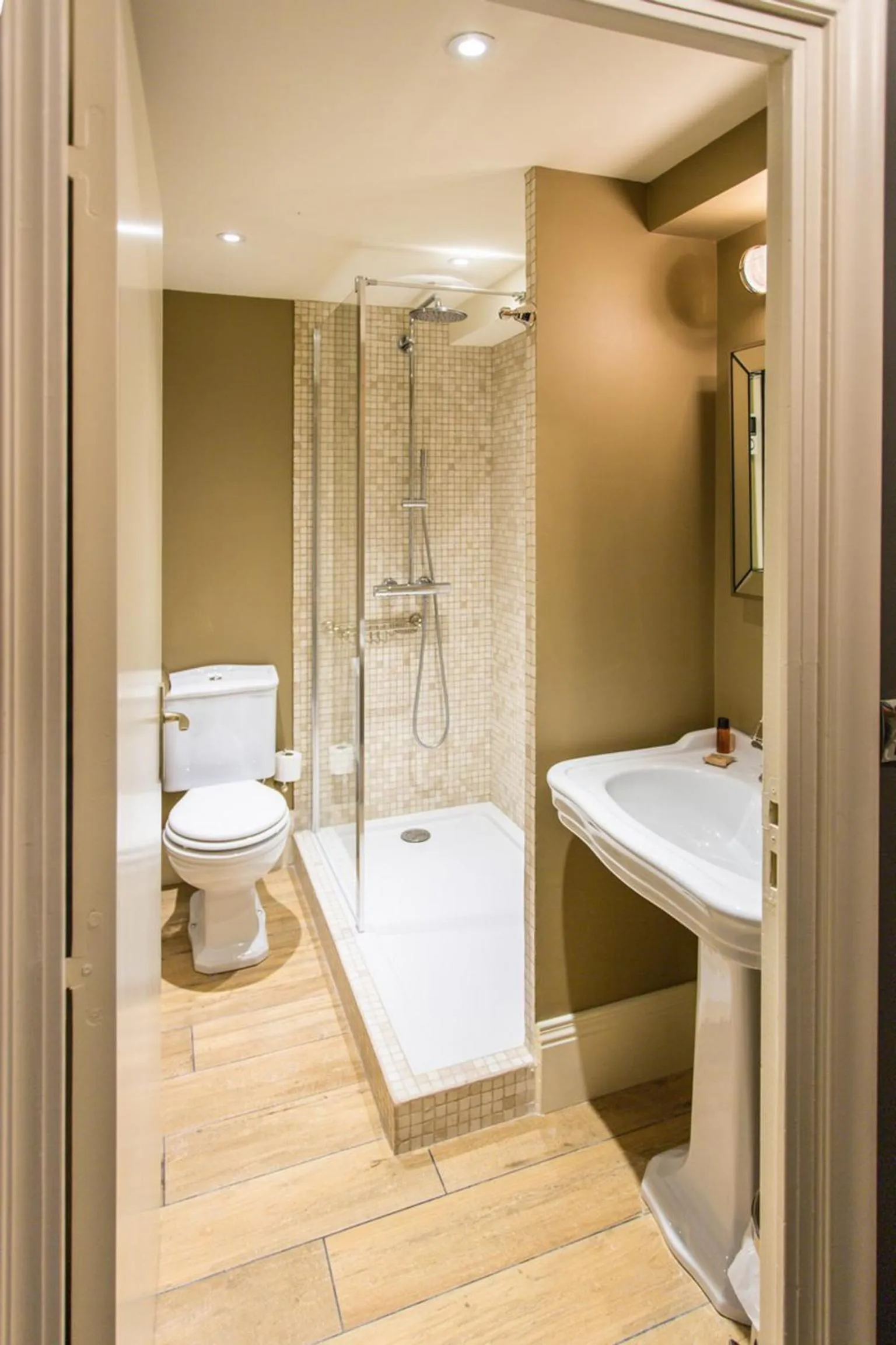 Bathroom in Hotel Vendome - BW Signature Collection