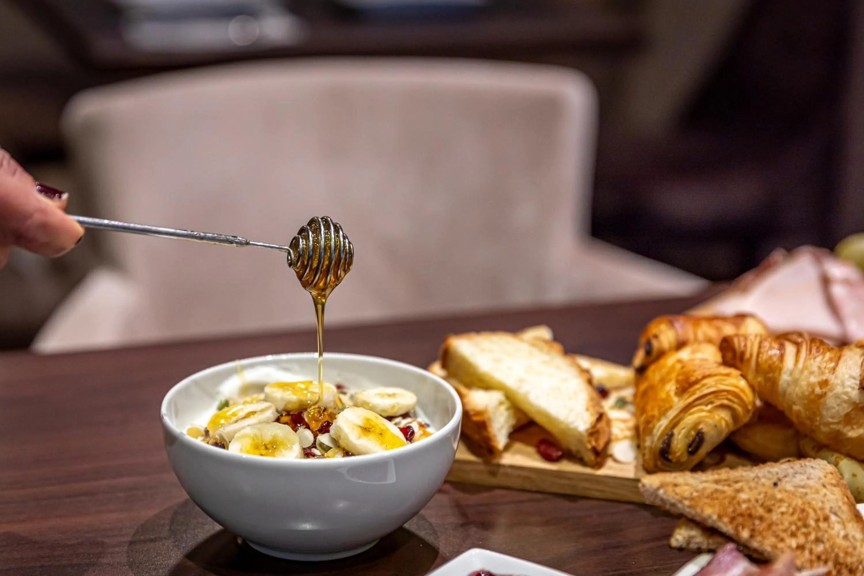 Breakfast in Mercure Paris Saint Cloud Hippodrome