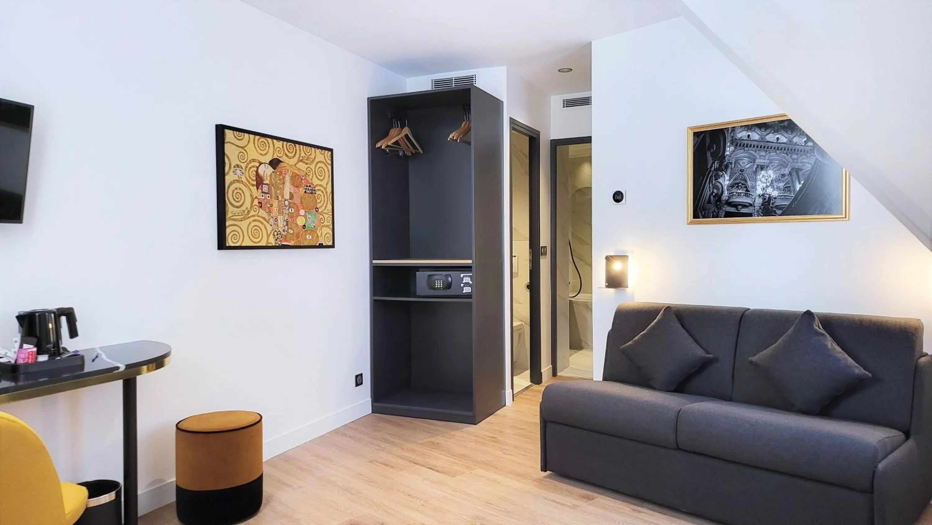 Star Champs-Elysées