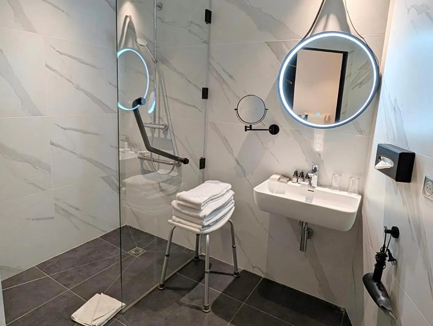 Star Champs-Elysées