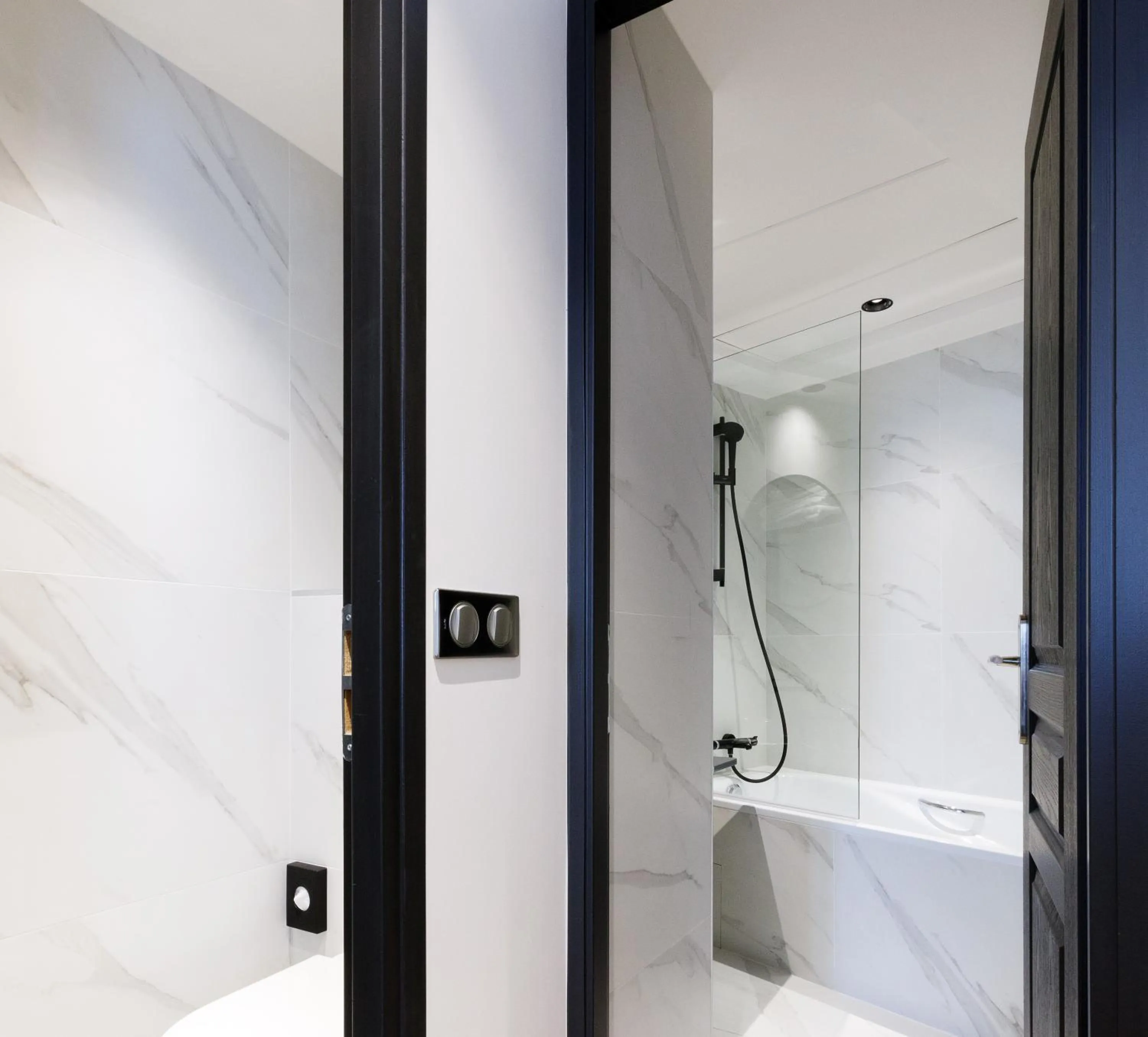 Bathroom in Star Champs-Elysées