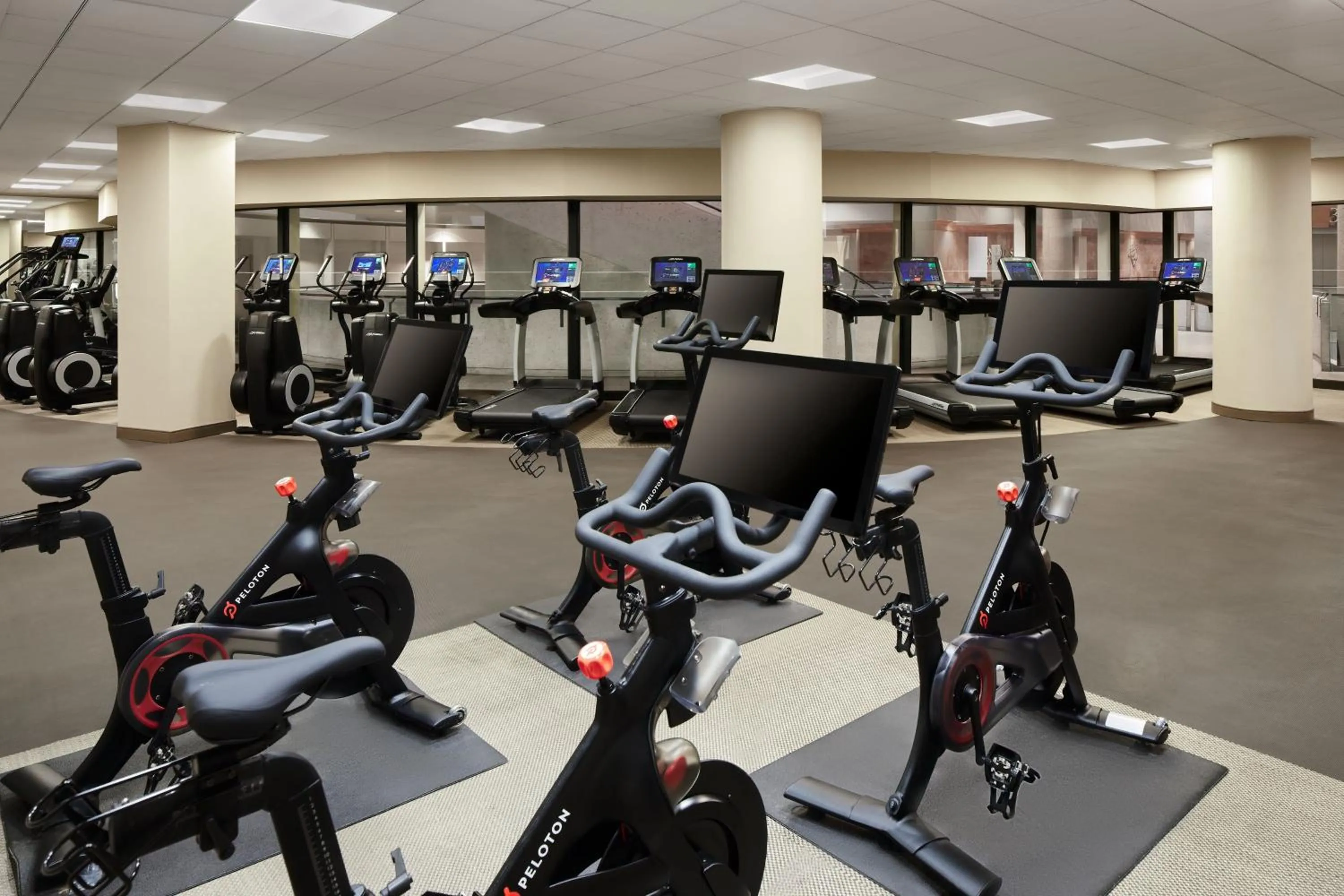 Fitness centre/facilities in The Westin Bonaventure Hotel & Suites, Los Angeles