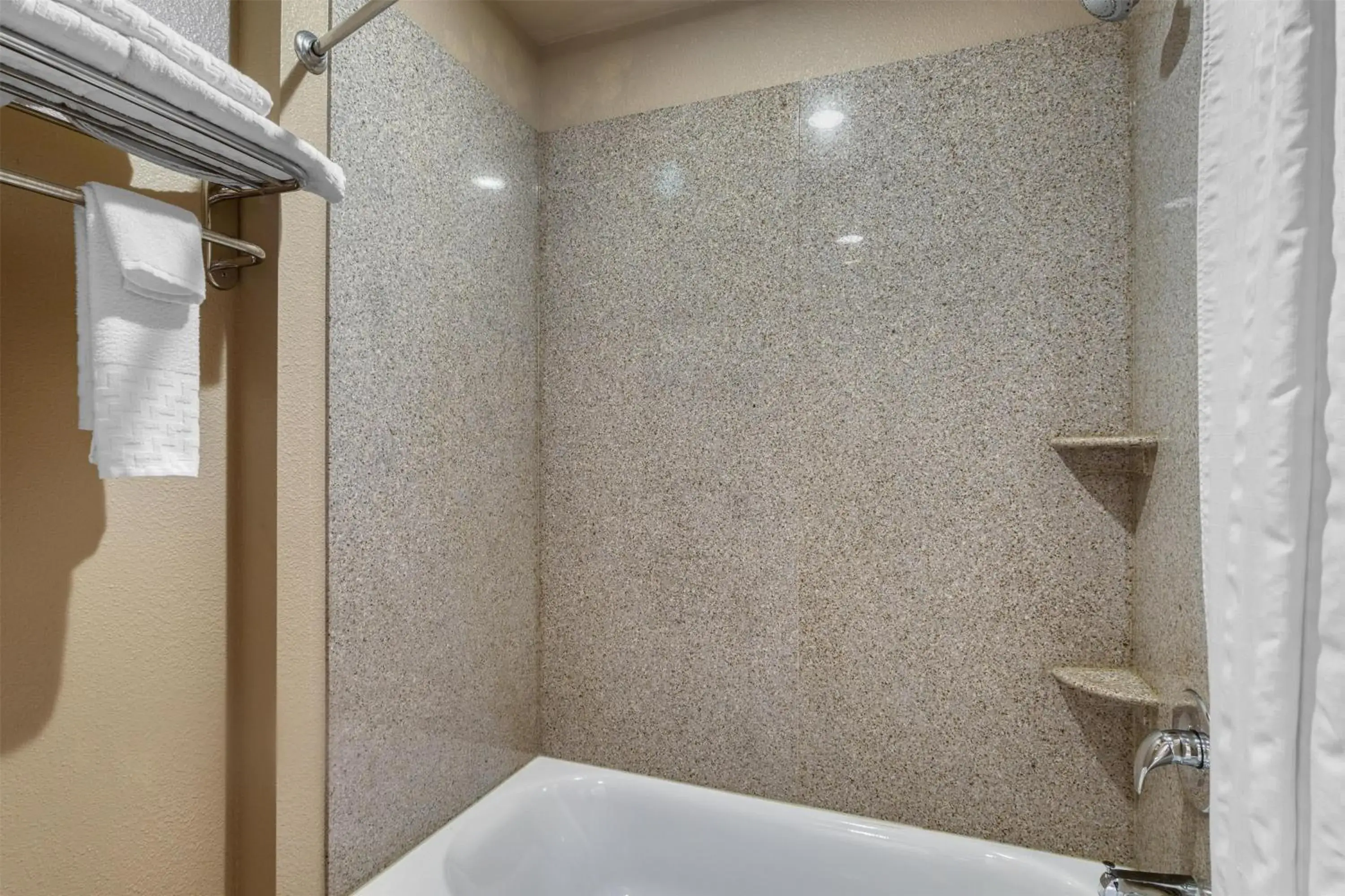 Large King Suite with Sofa Bed - Non-Smoking in Best Western Shelby Inn & Suites Large King Suite with Sofa Bed - Non-Smoking in Best Western Shelby Inn & Suites