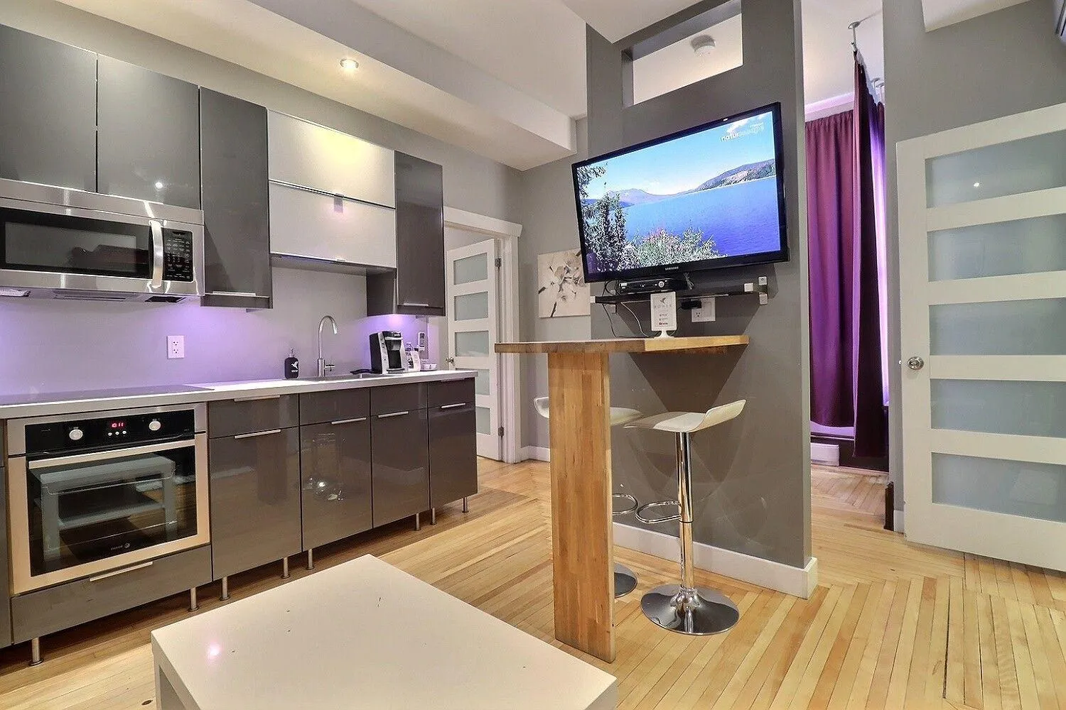 Restaurant/places to eat in Château Queen by Bower Boutique Hotels