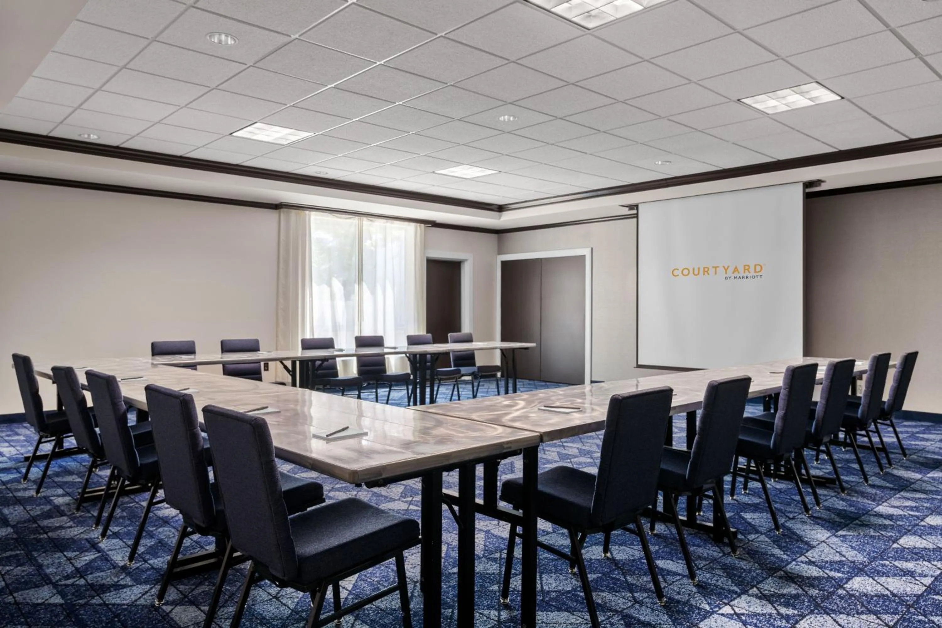 Meeting/conference room in Courtyard by Marriott Evansville East
