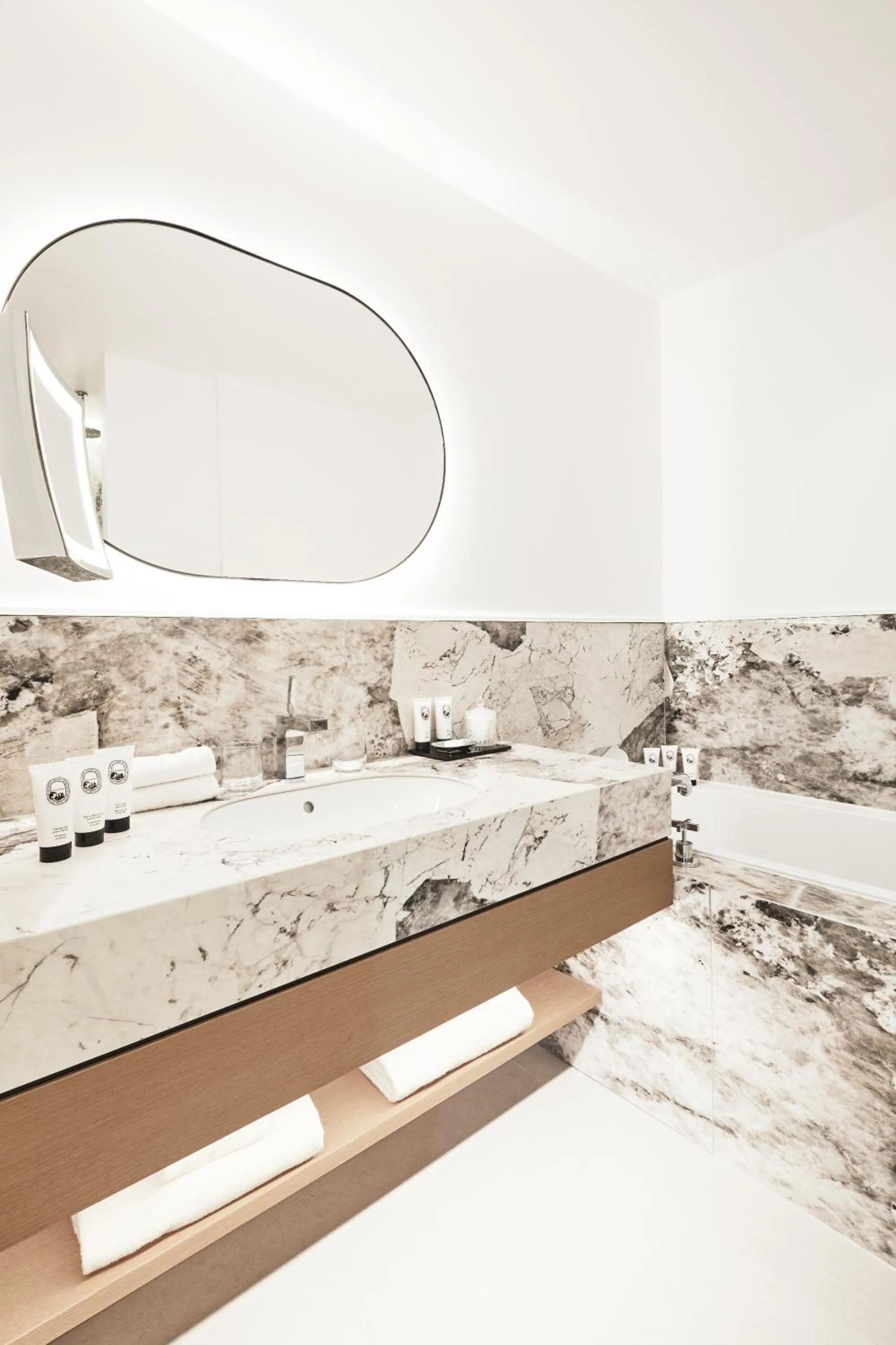 Bathroom in Grand Hôtel Du Palais Royal