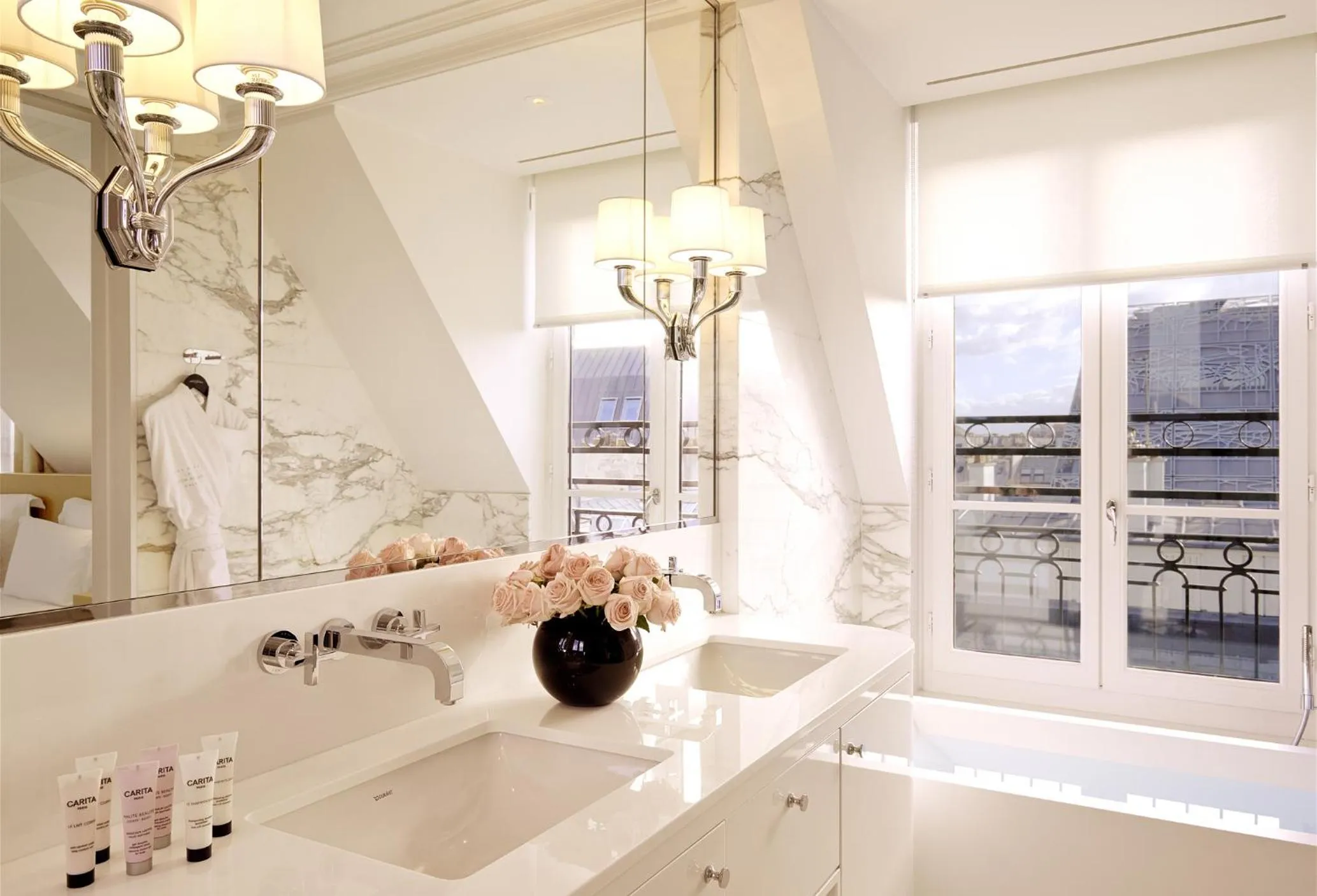 Bathroom in Grand Hôtel Du Palais Royal