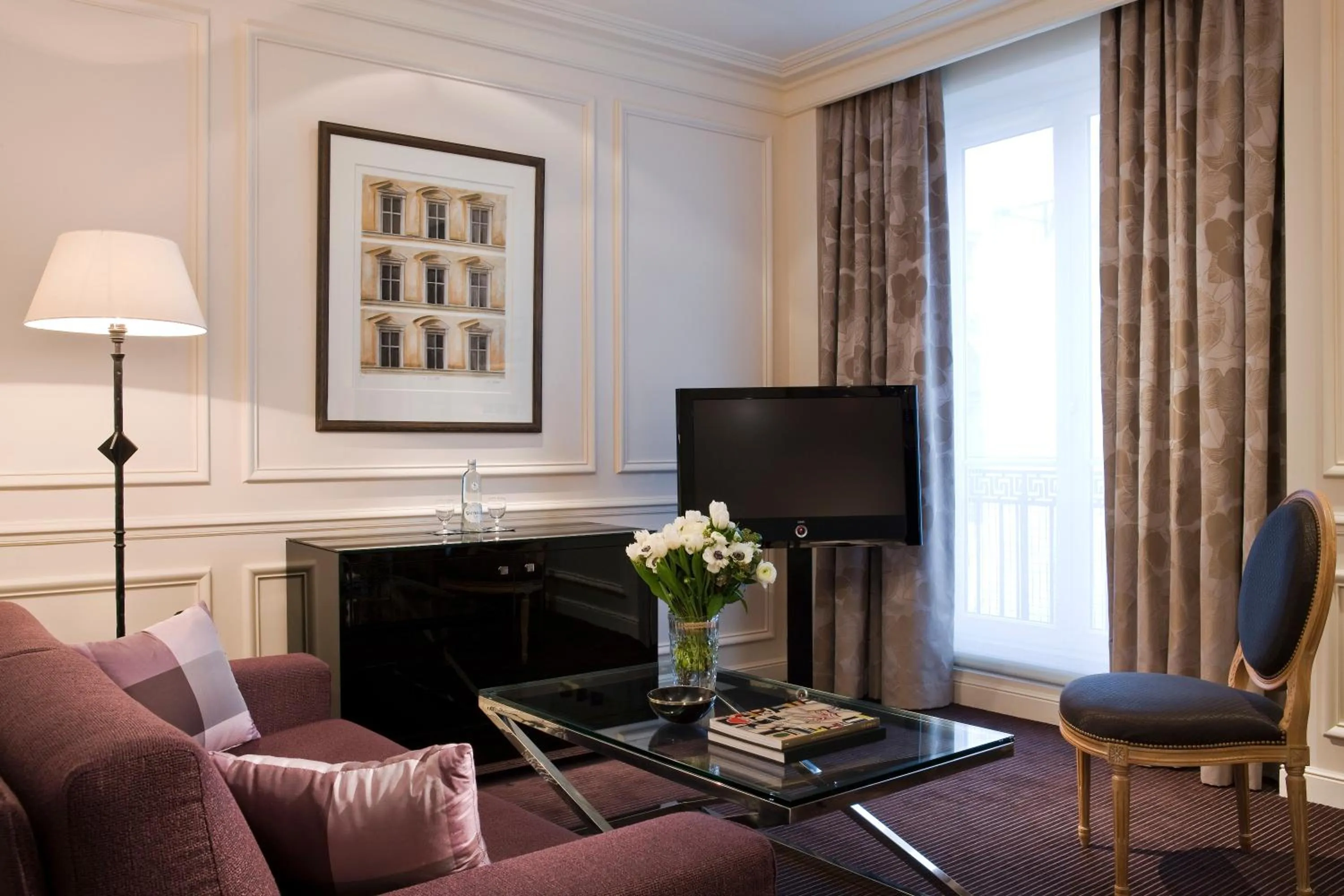 Seating area in Grand Hôtel Du Palais Royal