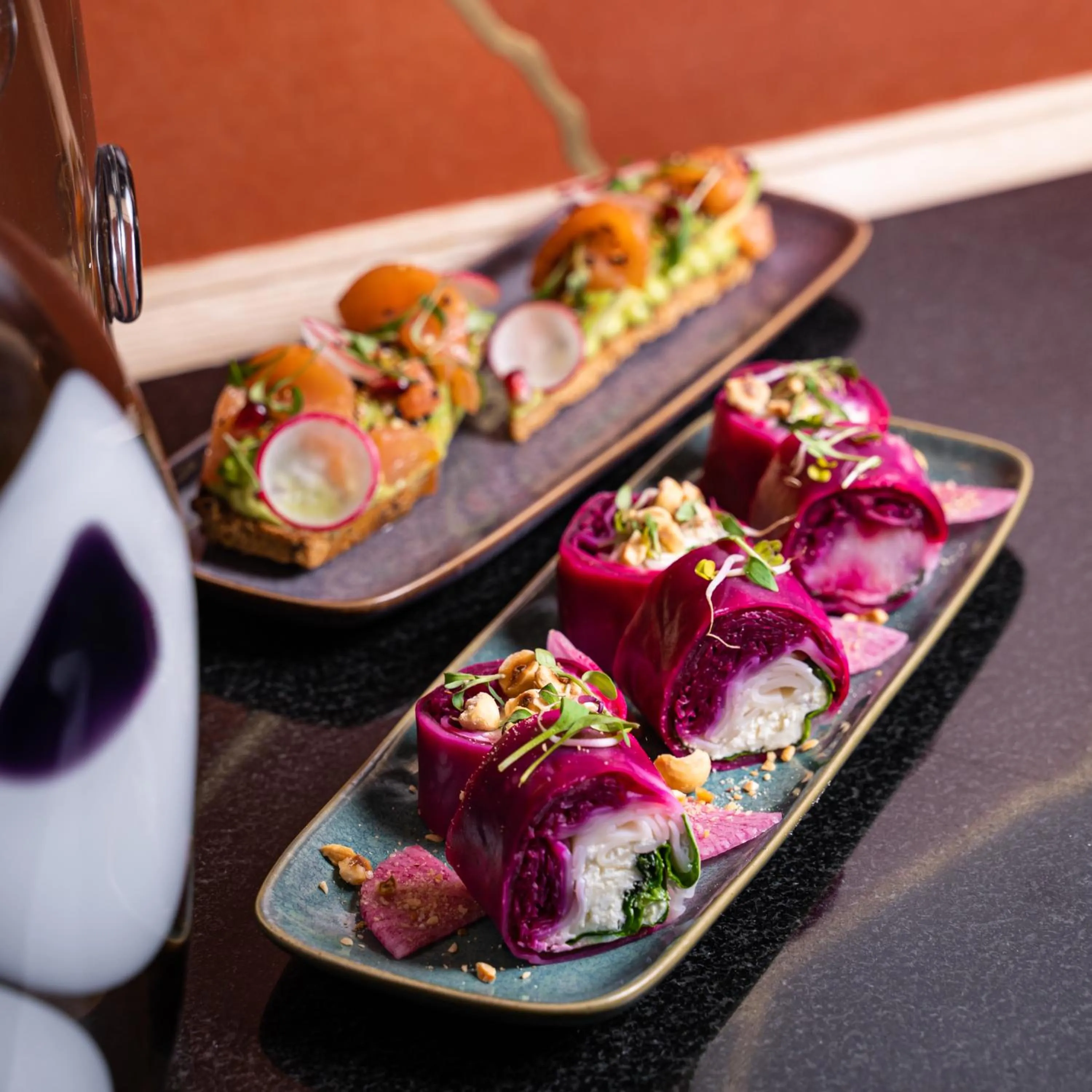 Restaurant/places to eat in Grand Hôtel Du Palais Royal