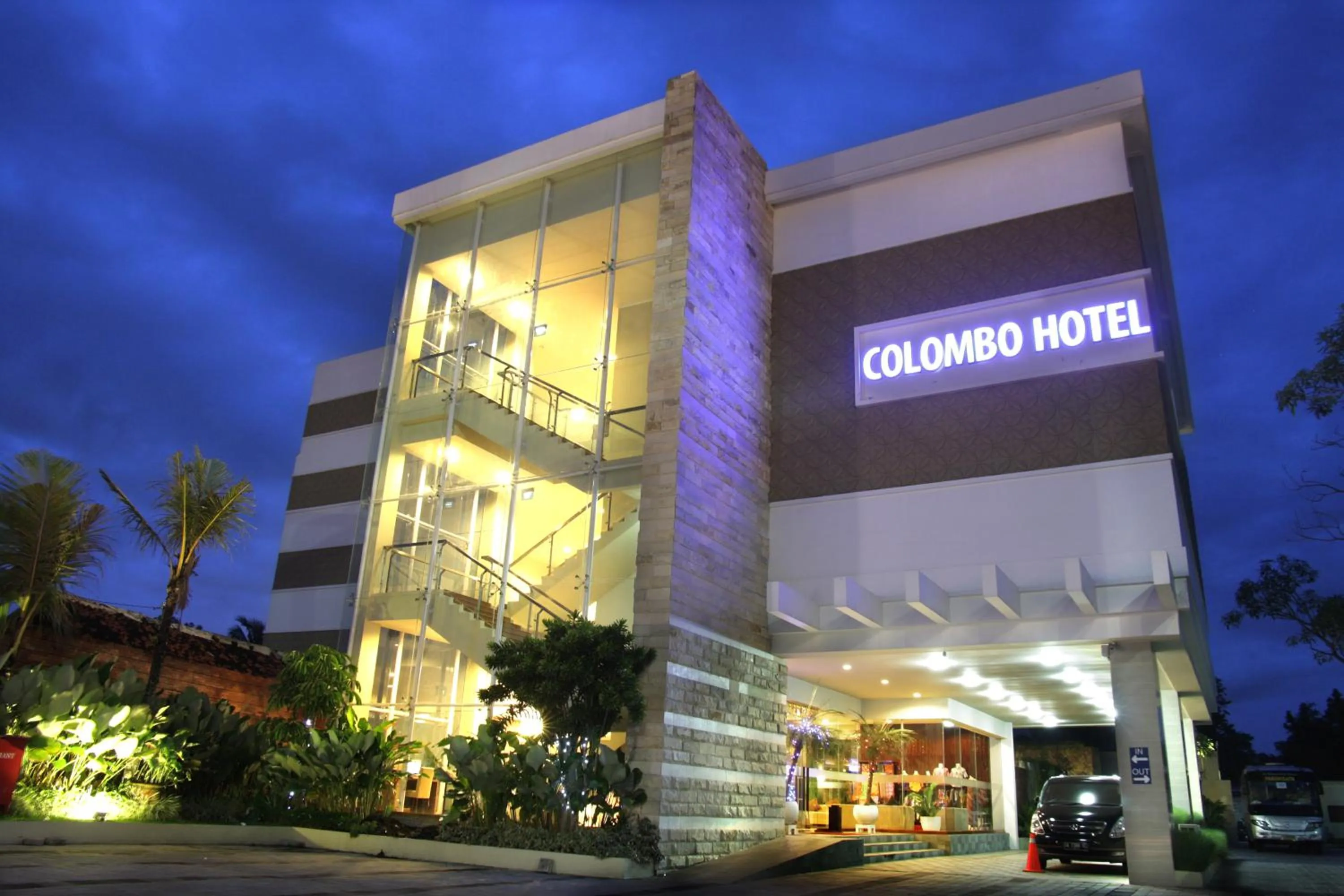 Property building in Bueno Colombo Hotel Yogyakarta