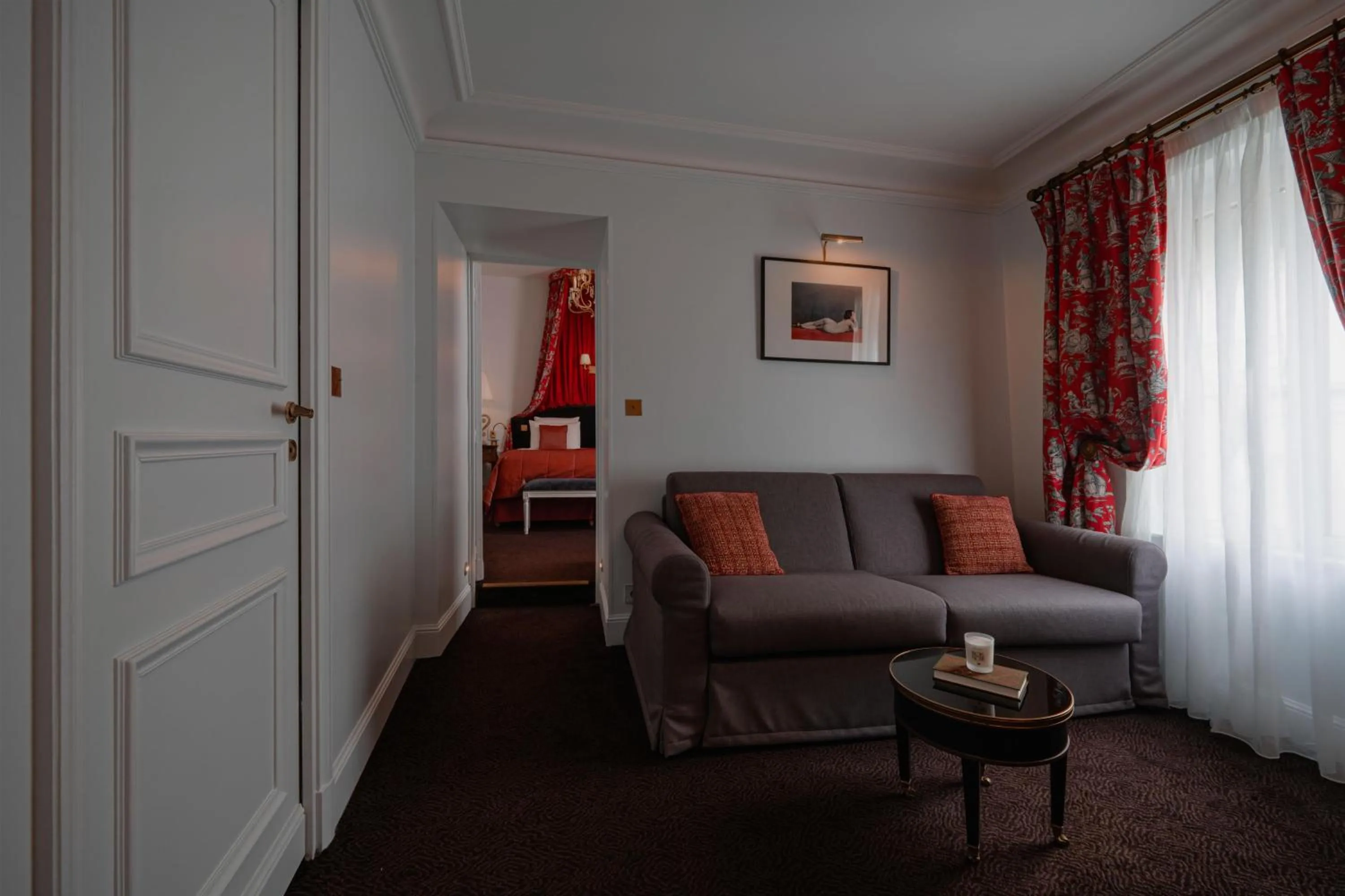 Photo of the whole room in Hôtel De Buci