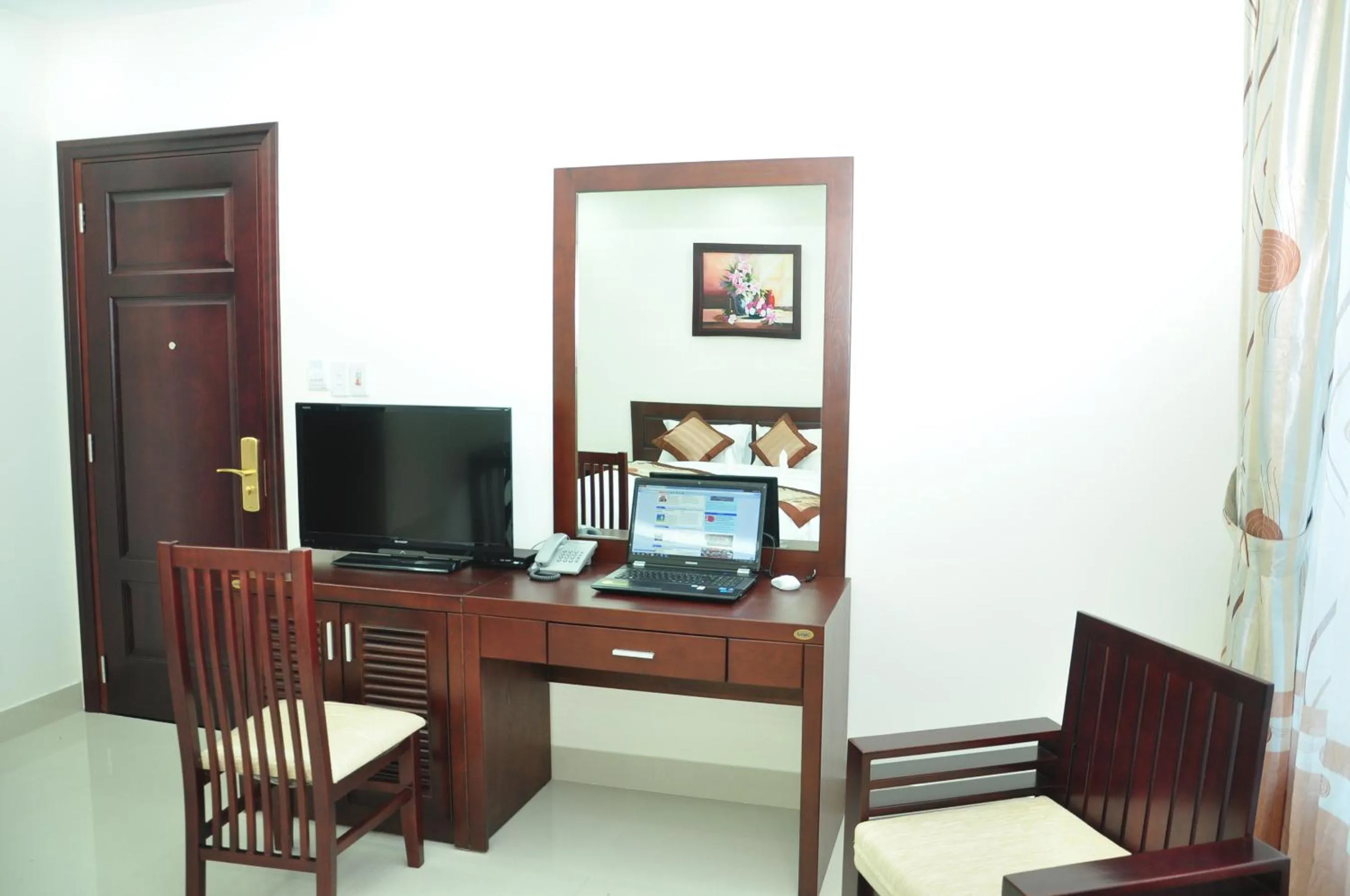 TV and multimedia in Dattravi Hostel