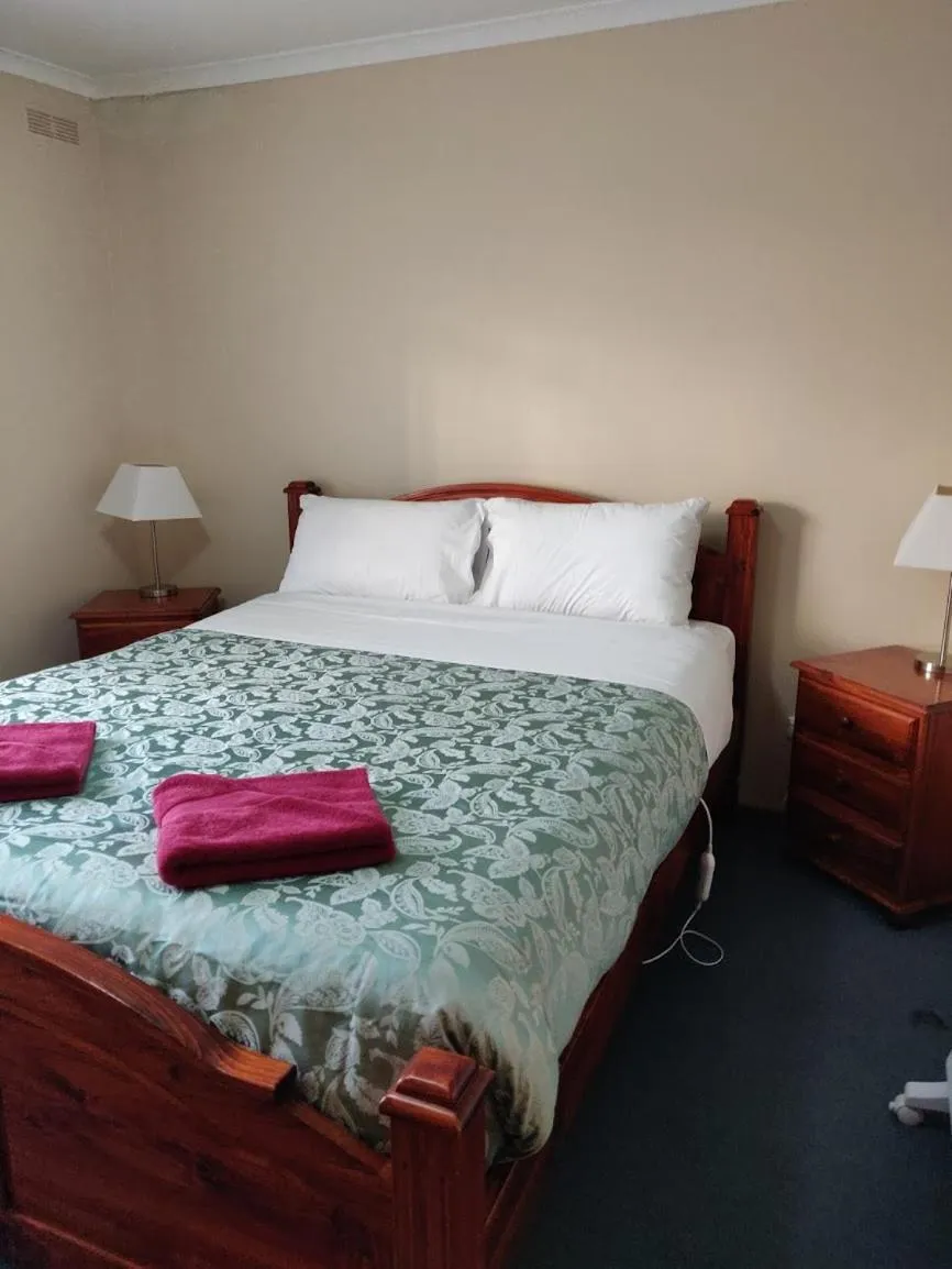 Bed in Summers Rest Units