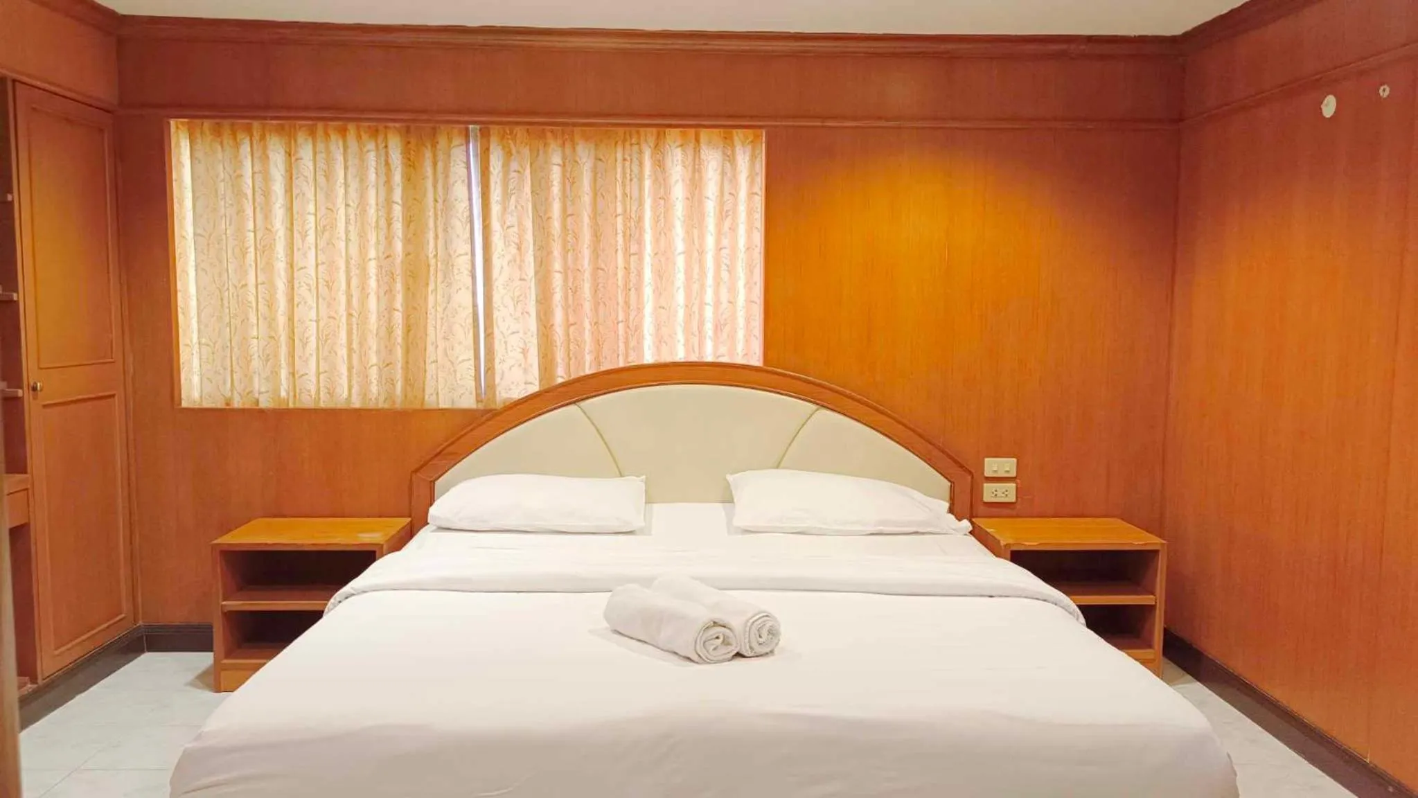 Bed in The Kaze 34 Hotel and Serviced Residence