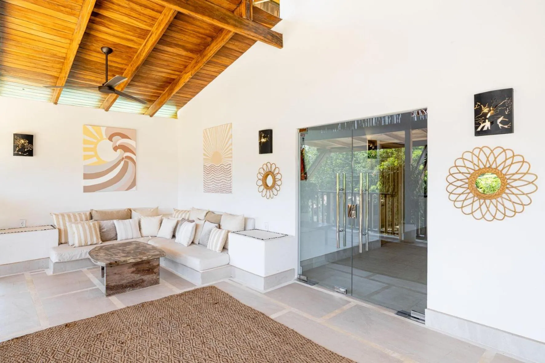 Balcony/Terrace in Cafe Playa Negra Hotel