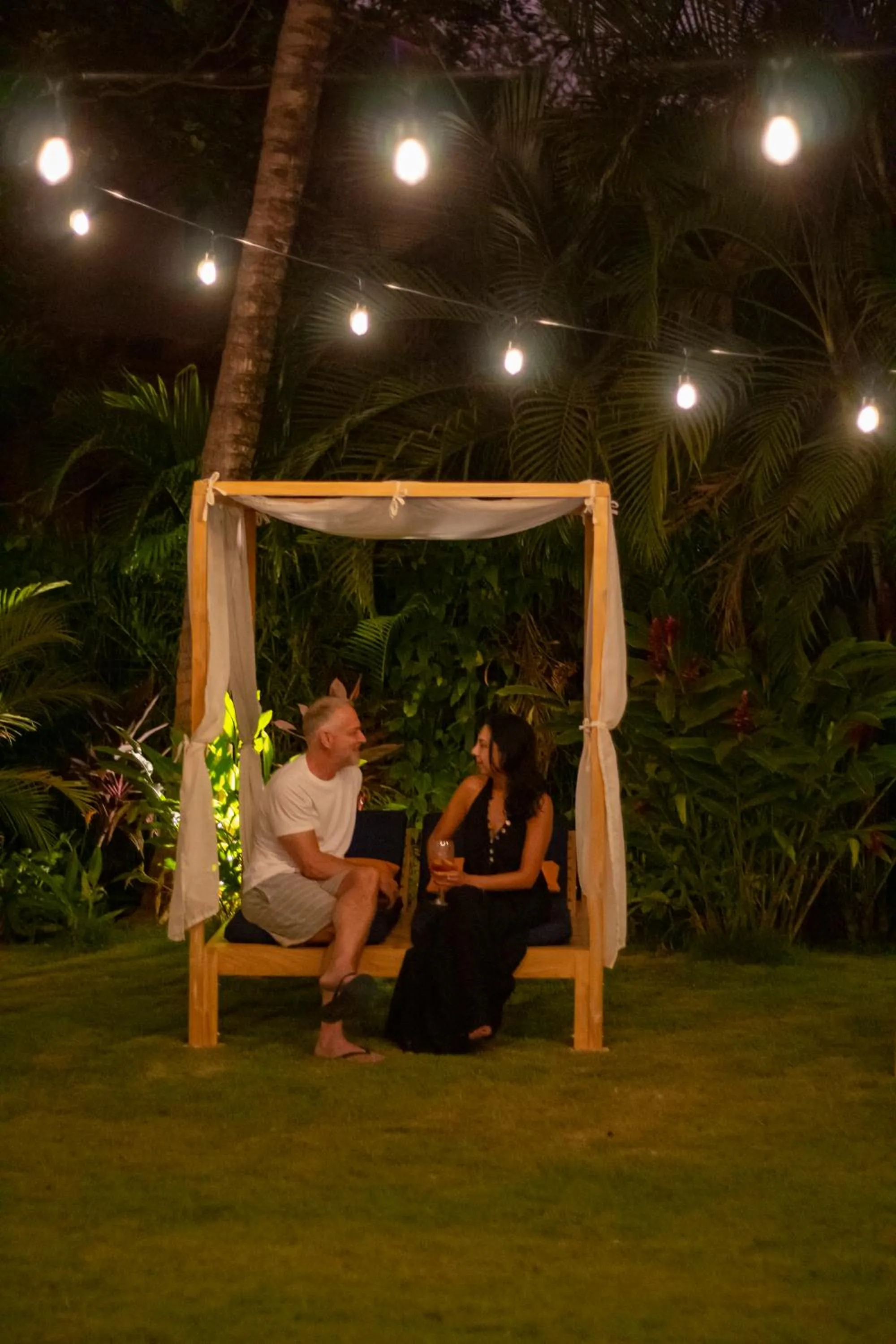 Garden in Cafe Playa Negra Hotel