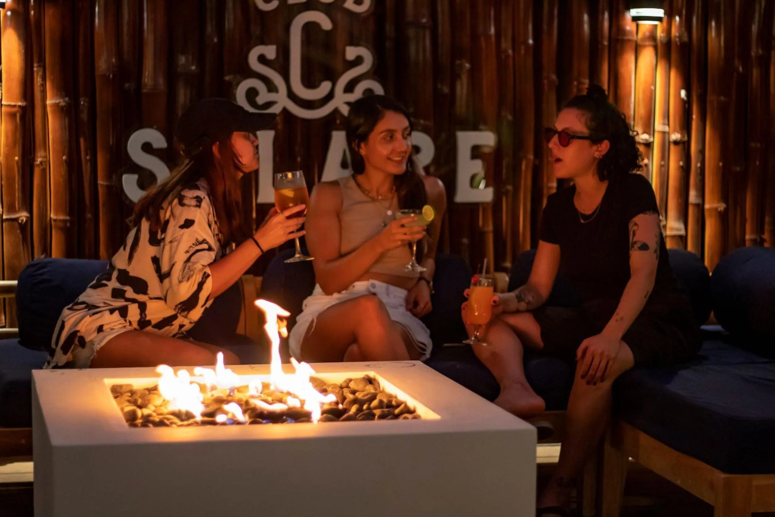 Banquet/Function facilities in Cafe Playa Negra Hotel