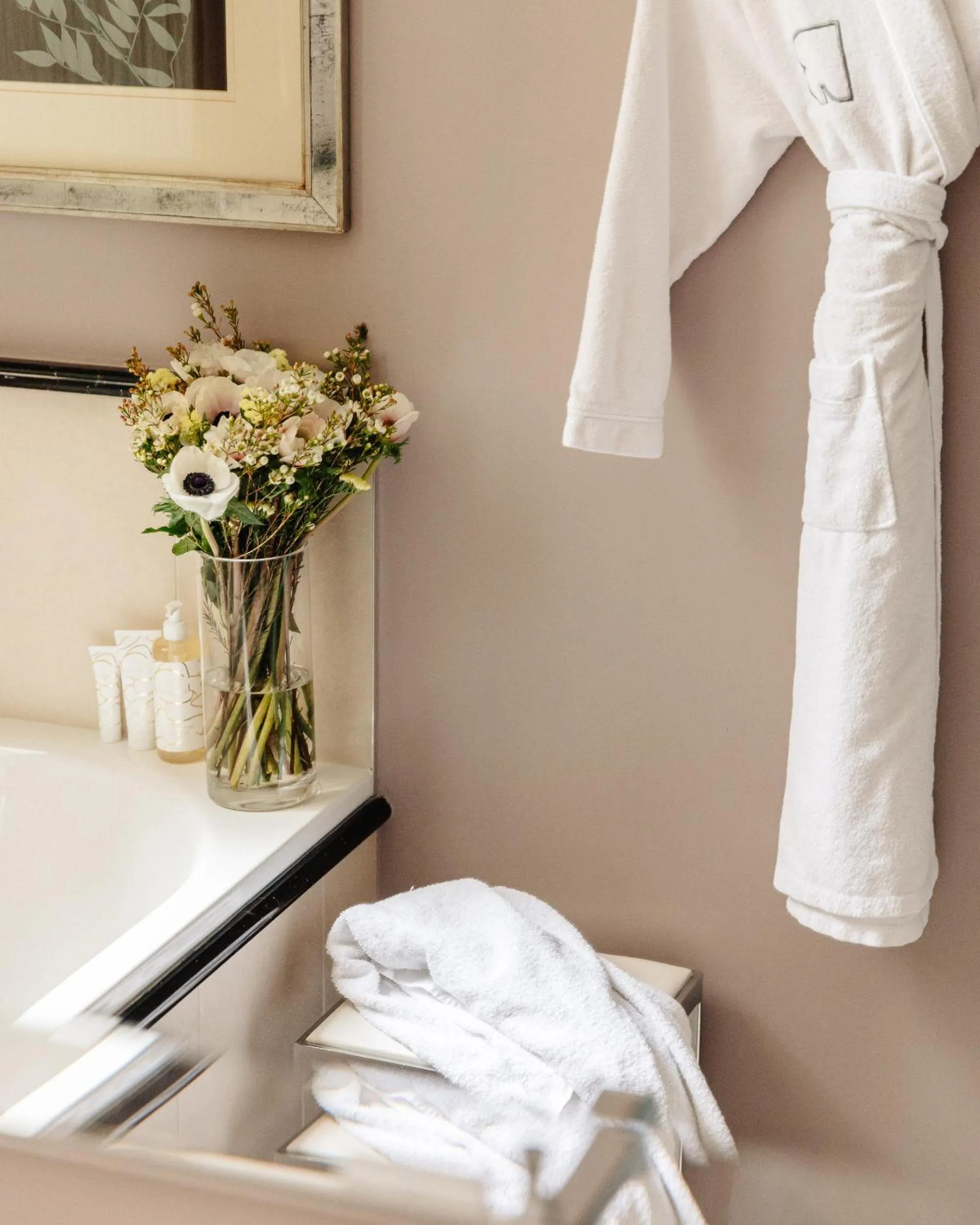 Bathroom in Le Burgundy Paris