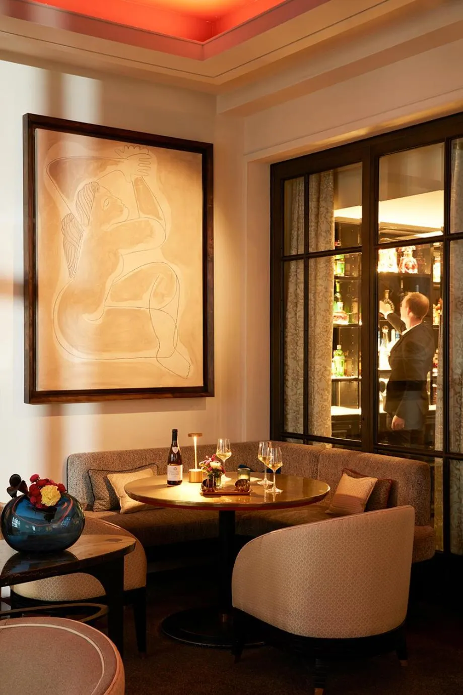 Lounge or bar in Le Burgundy Paris