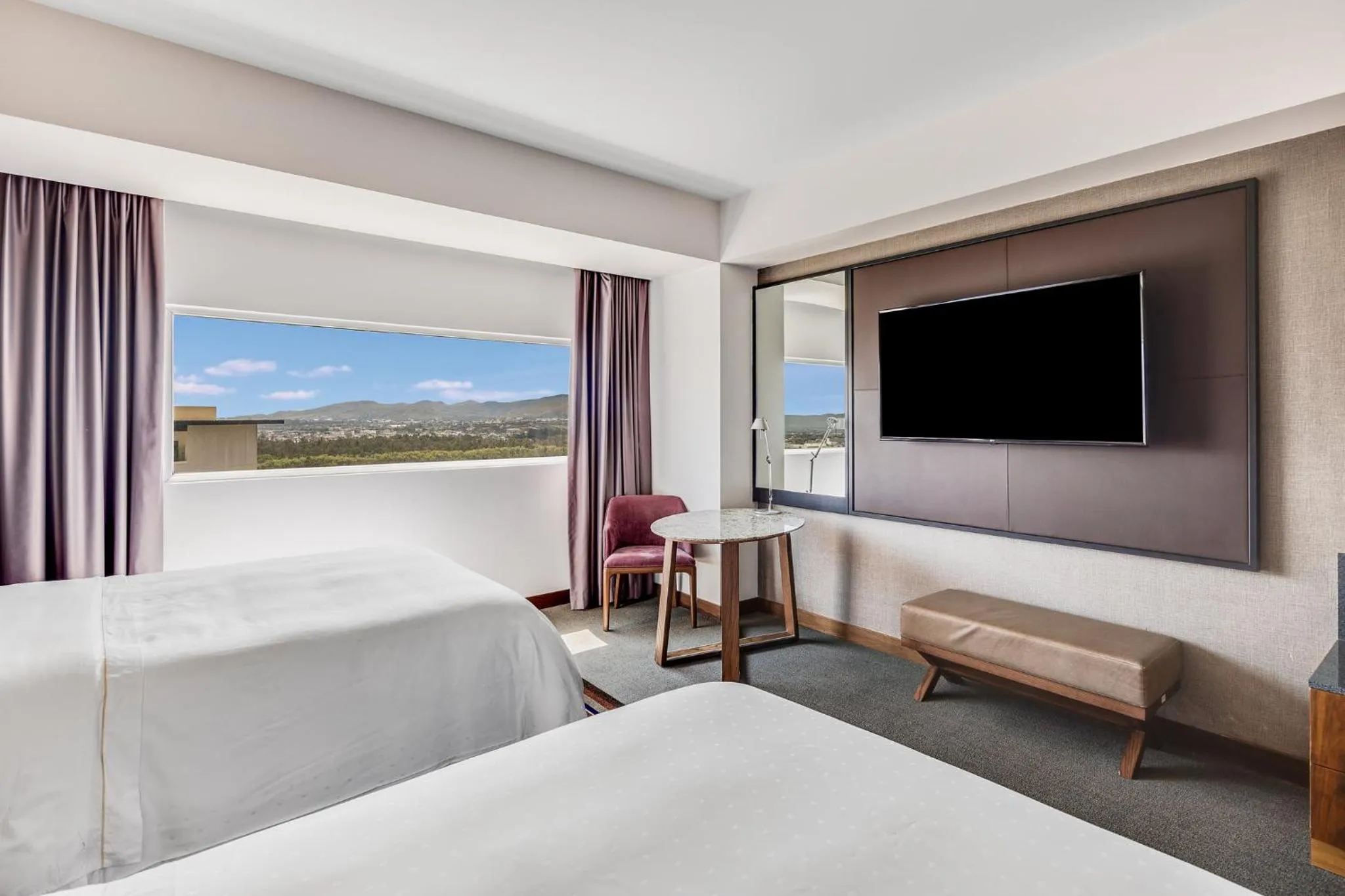 Photo of the whole room, Bed in Fiesta Americana San Luis Potosi