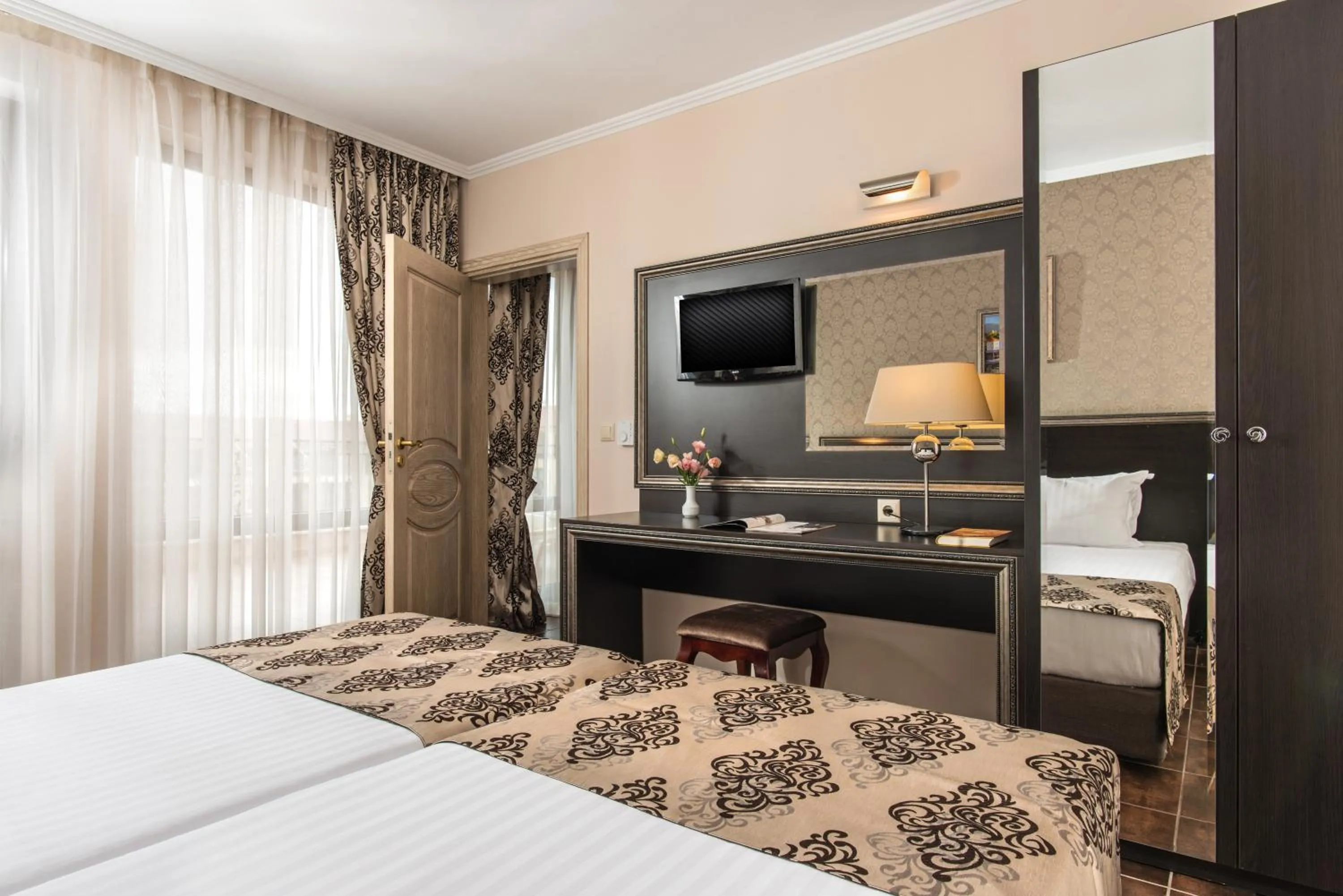 Bedroom, Bed in Hotel & SPA Diamant Residence - All Inclusive