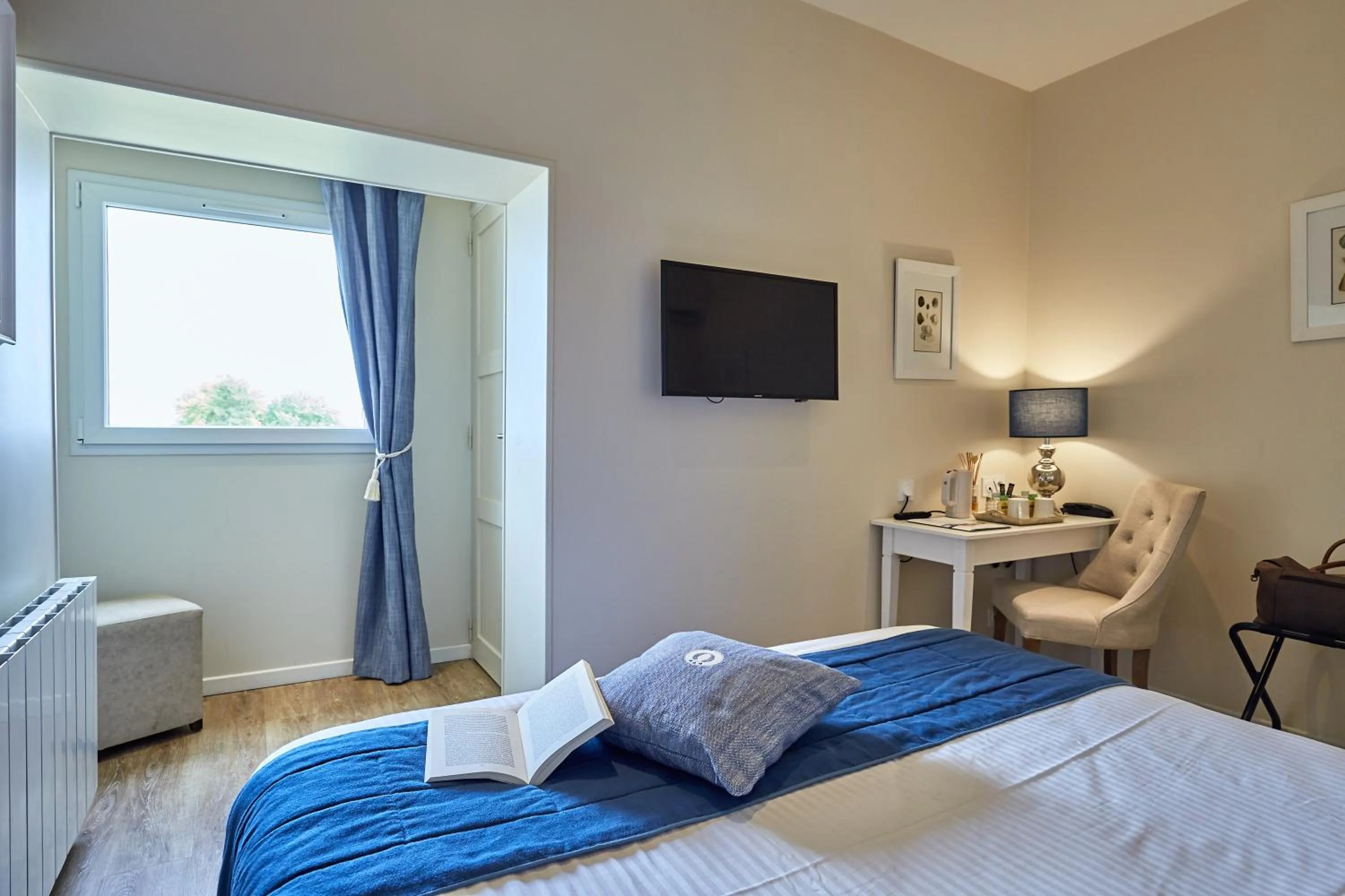 Bed in Les Villas d'Arromanches, Teritoria